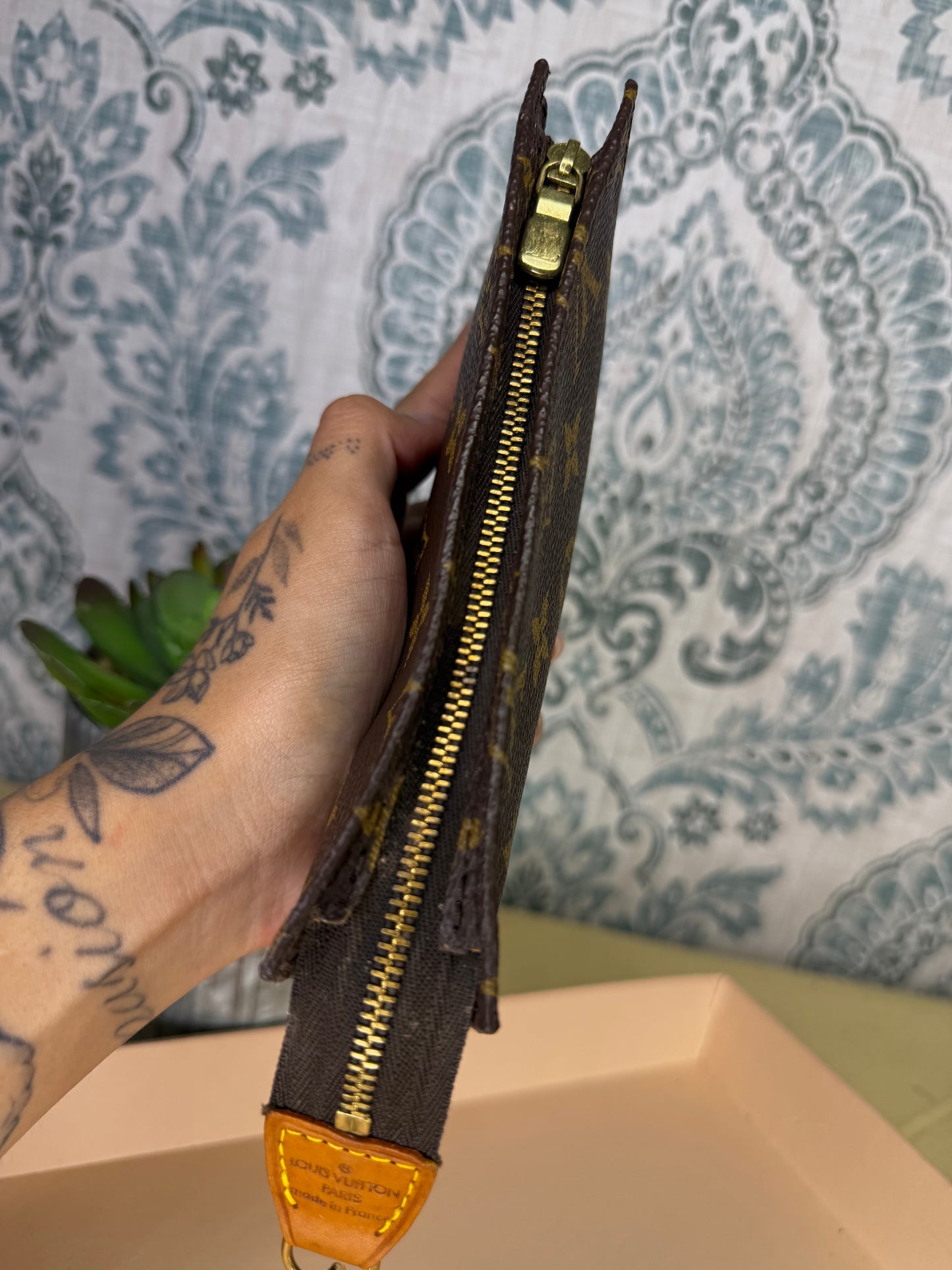 Louis Vuitton Monogram Bucket PM Pochette