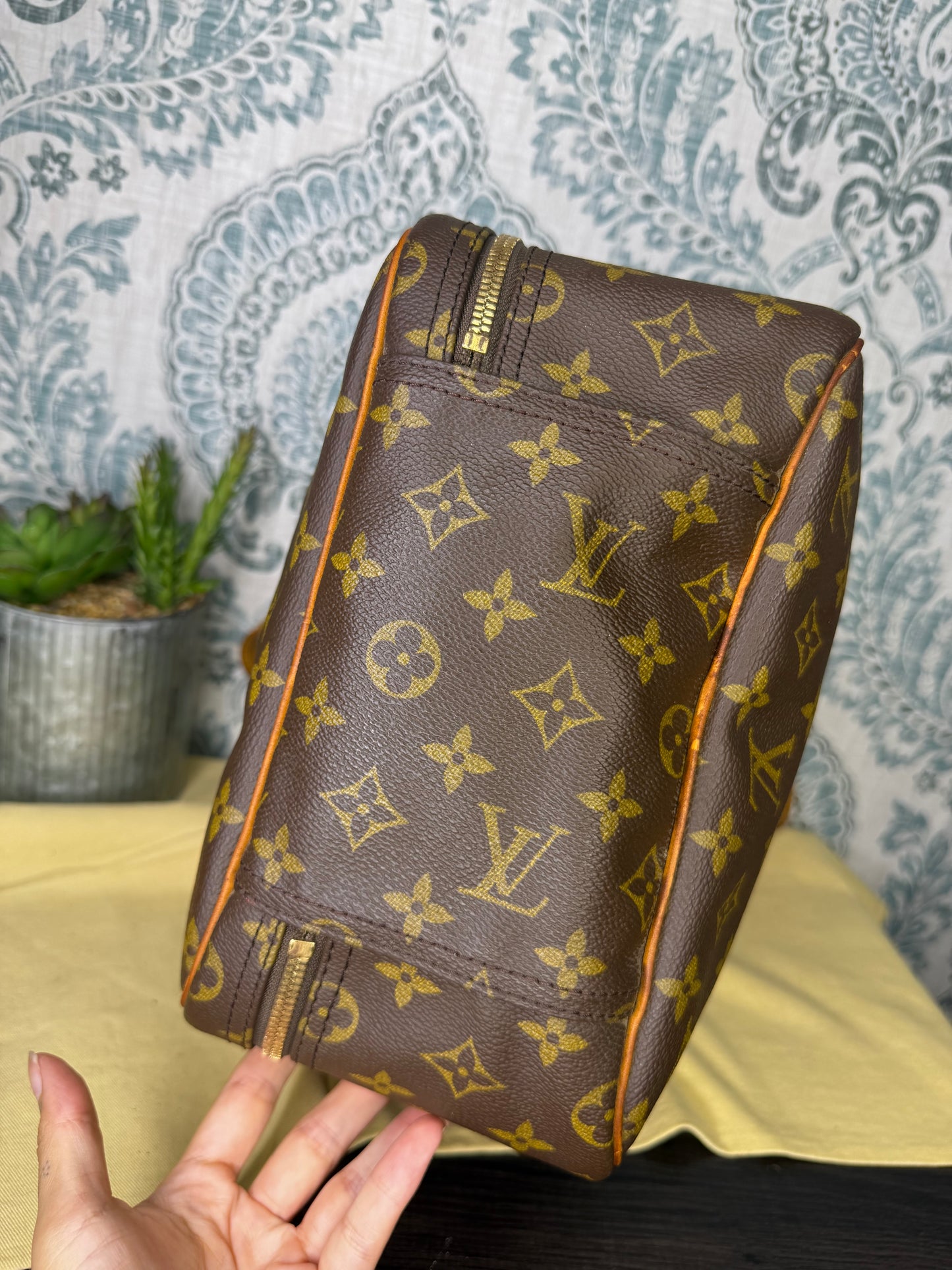 Louis Vuitton Excursion