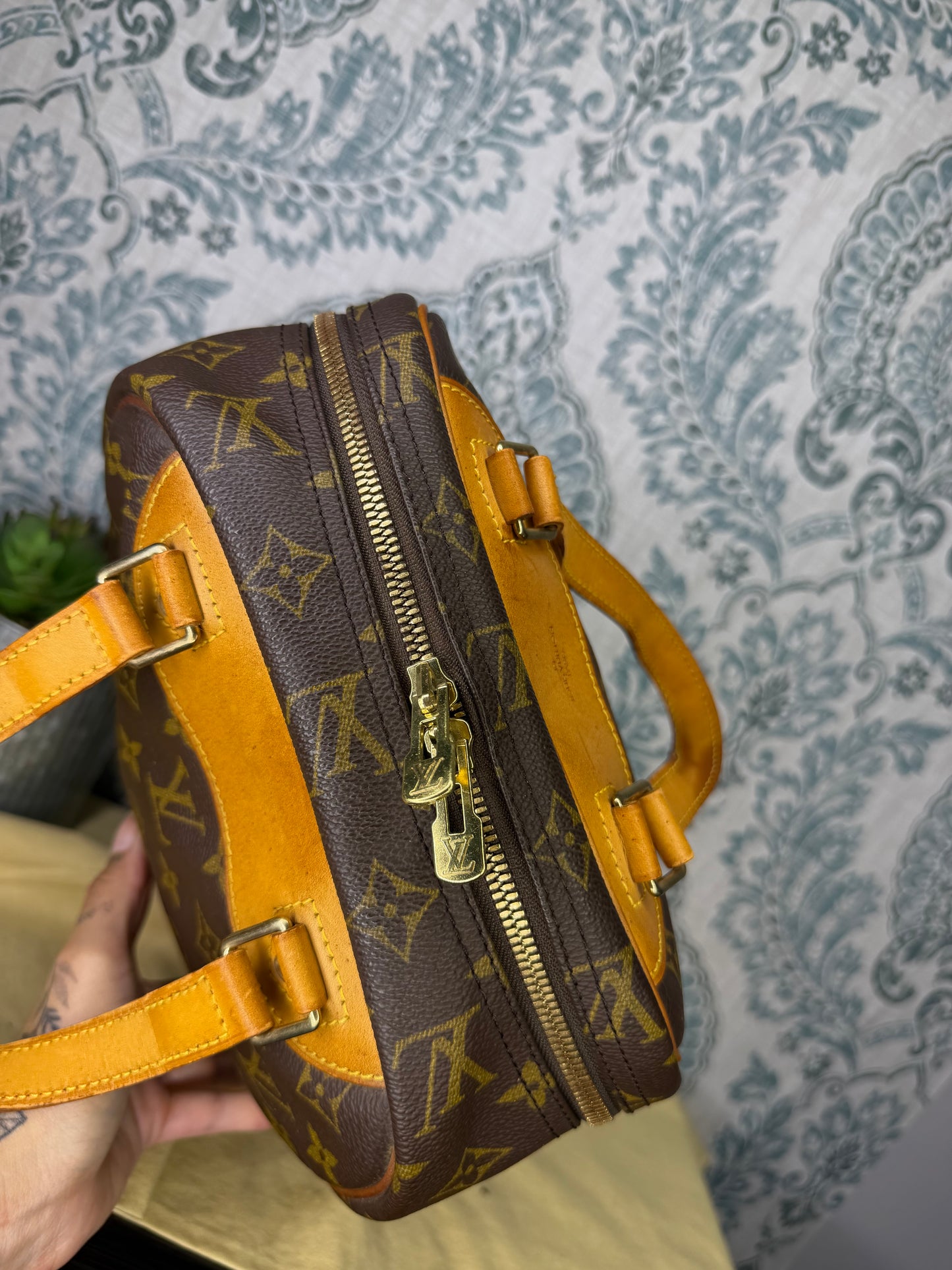 Louis Vuitton Excursion