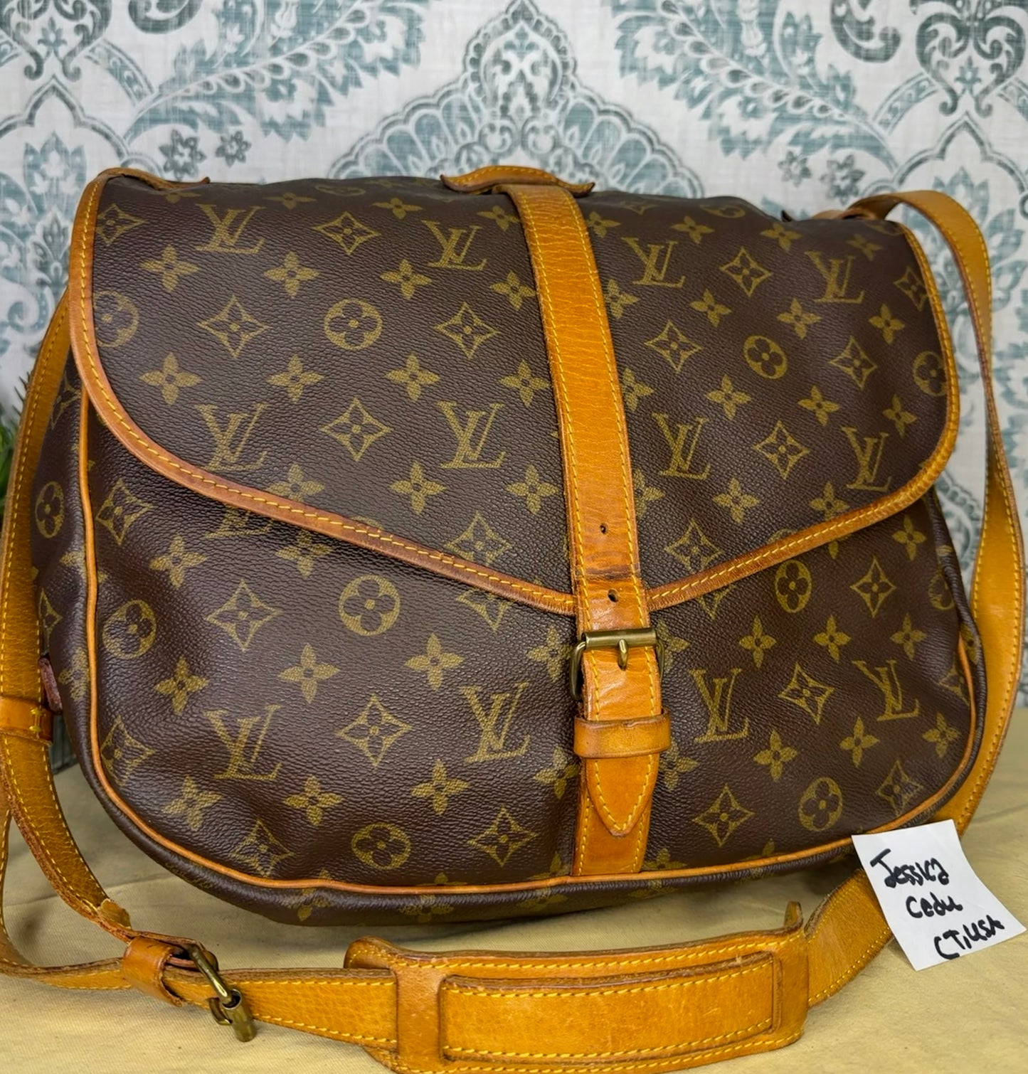 Louis Vuitton Saumur 35