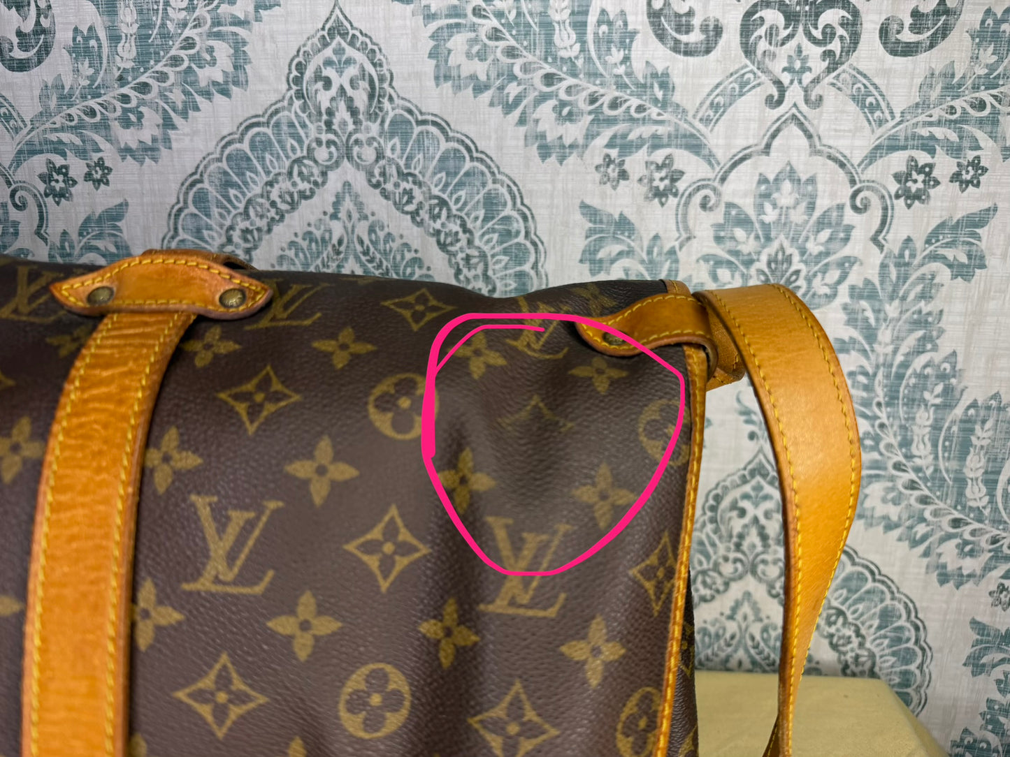 Louis Vuitton Saumur 35