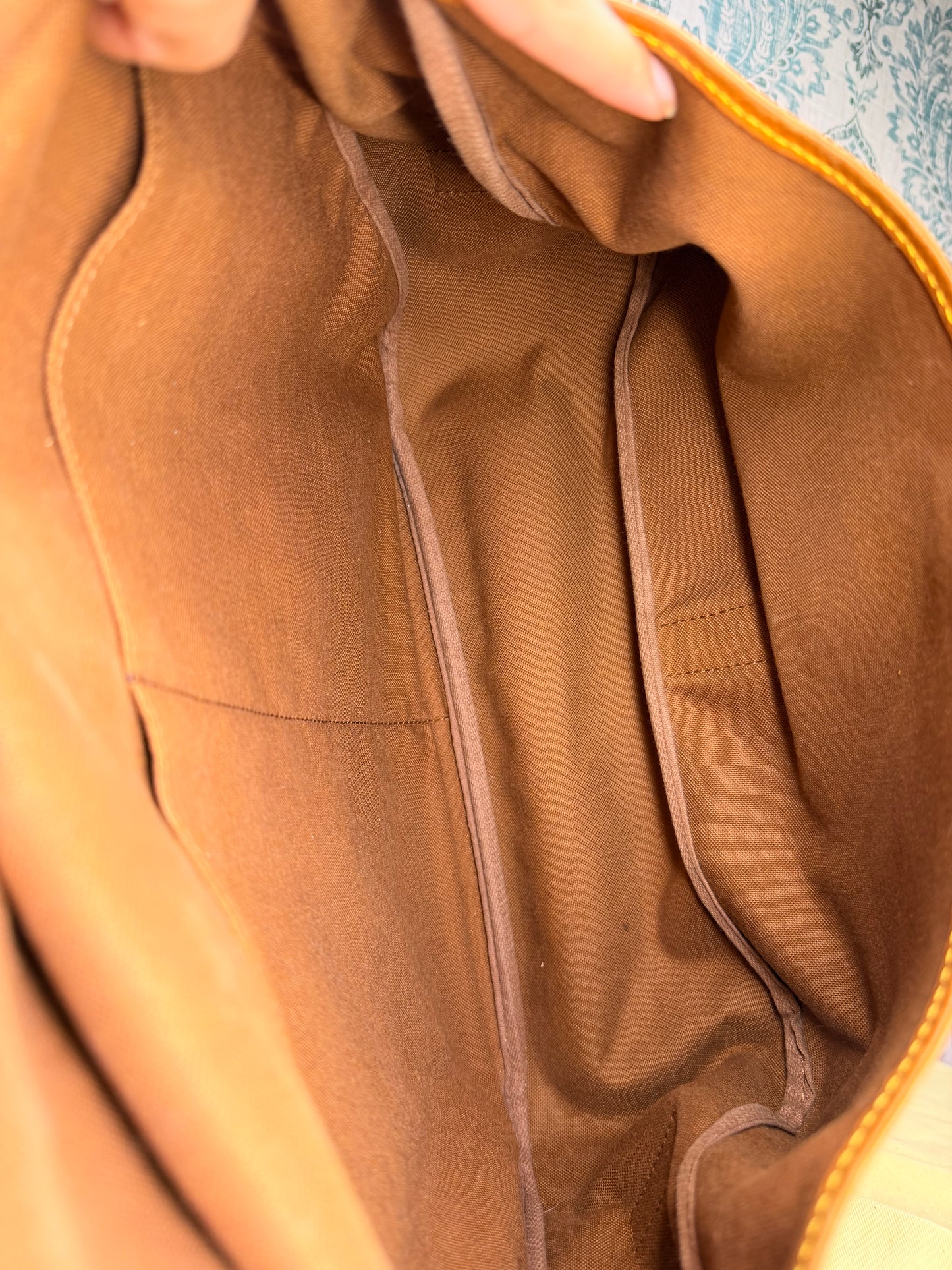 Louis Vuitton Saumur 35