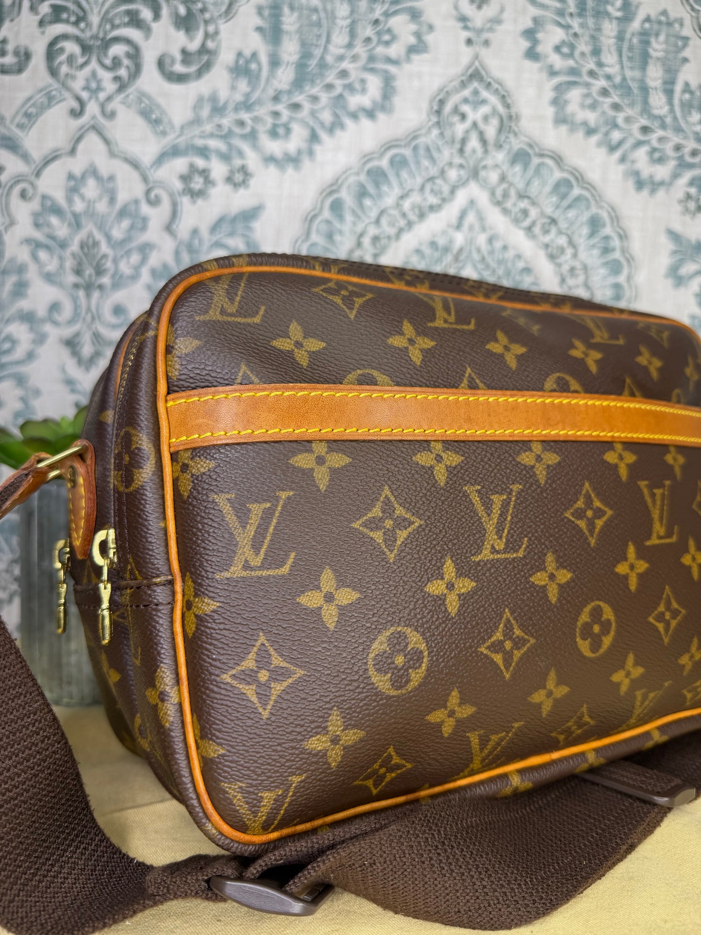 Louis Vuitton Reporter PM