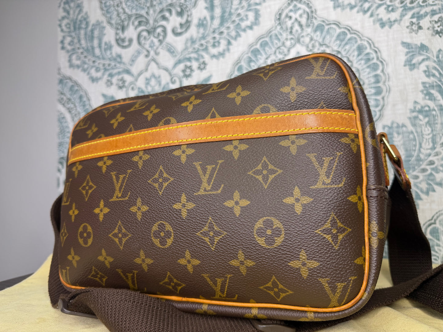 Louis Vuitton Reporter PM