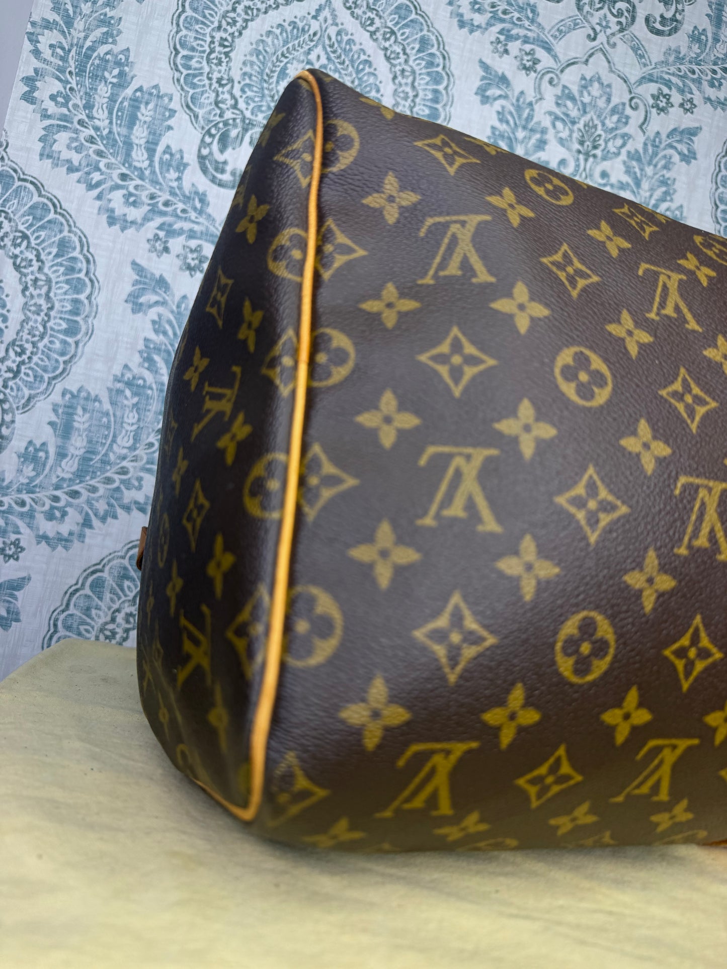 Louis Vuitton Keepall 55