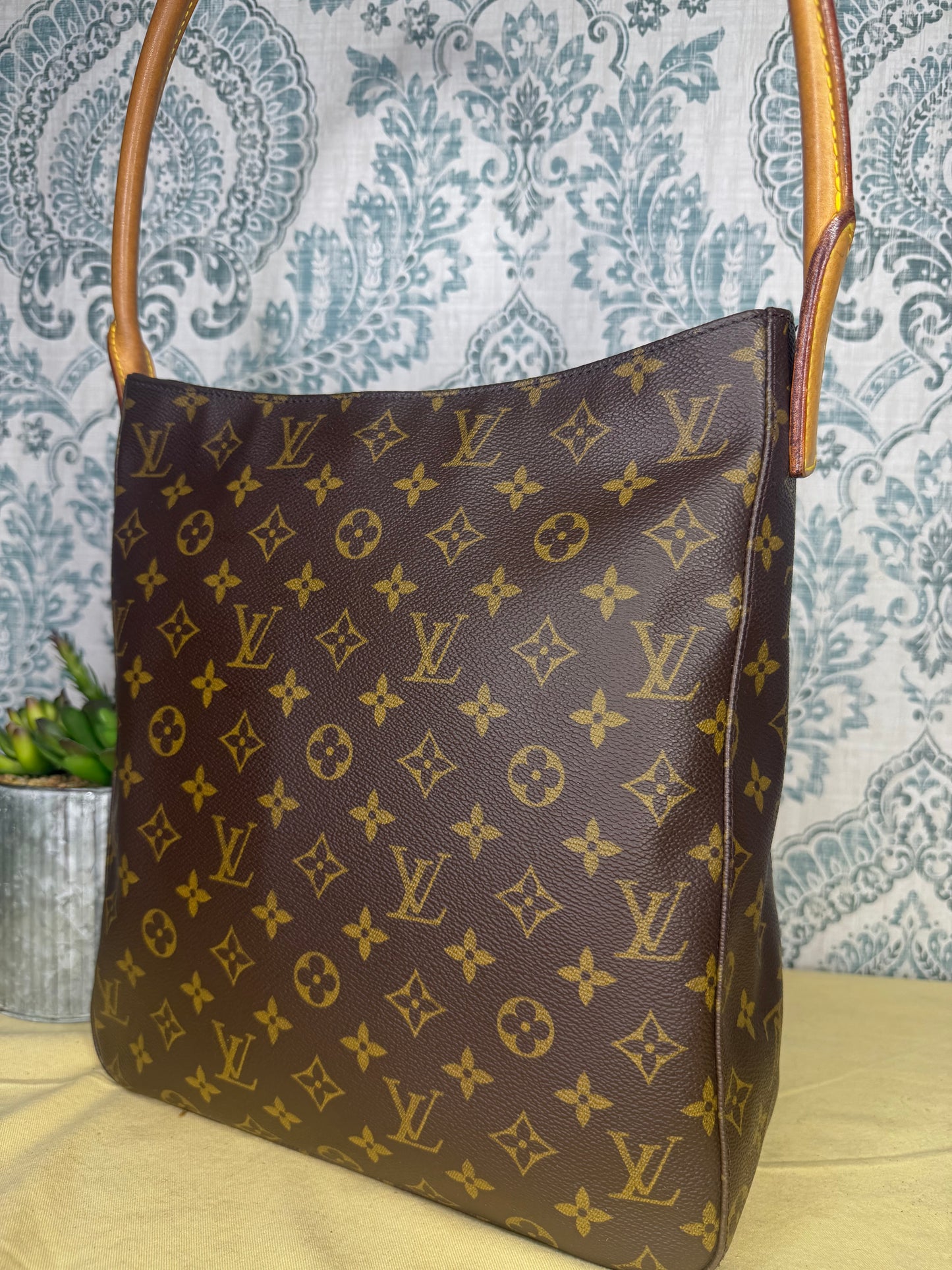 Louis Vuitton Looping GM