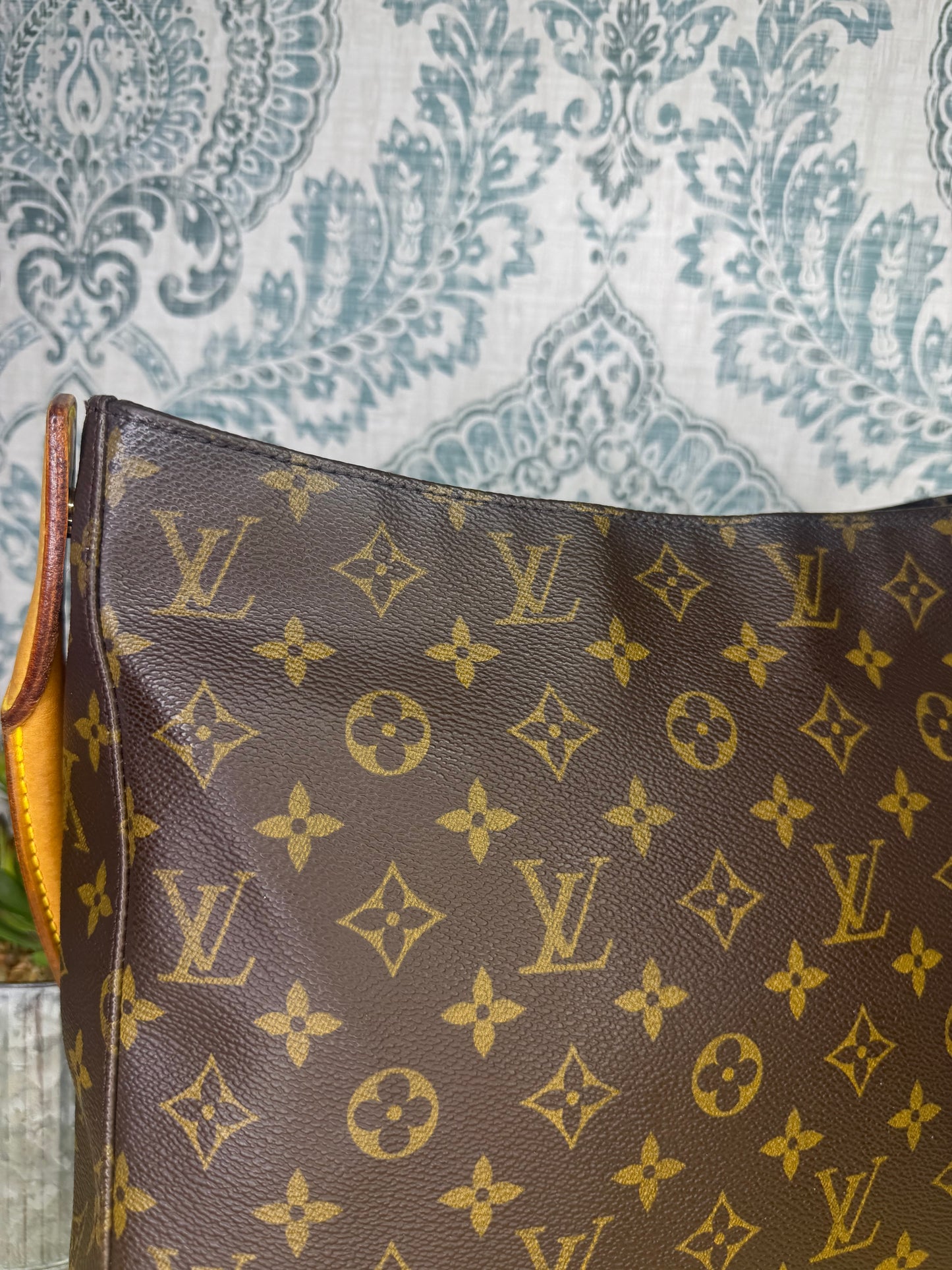 Louis Vuitton Looping GM