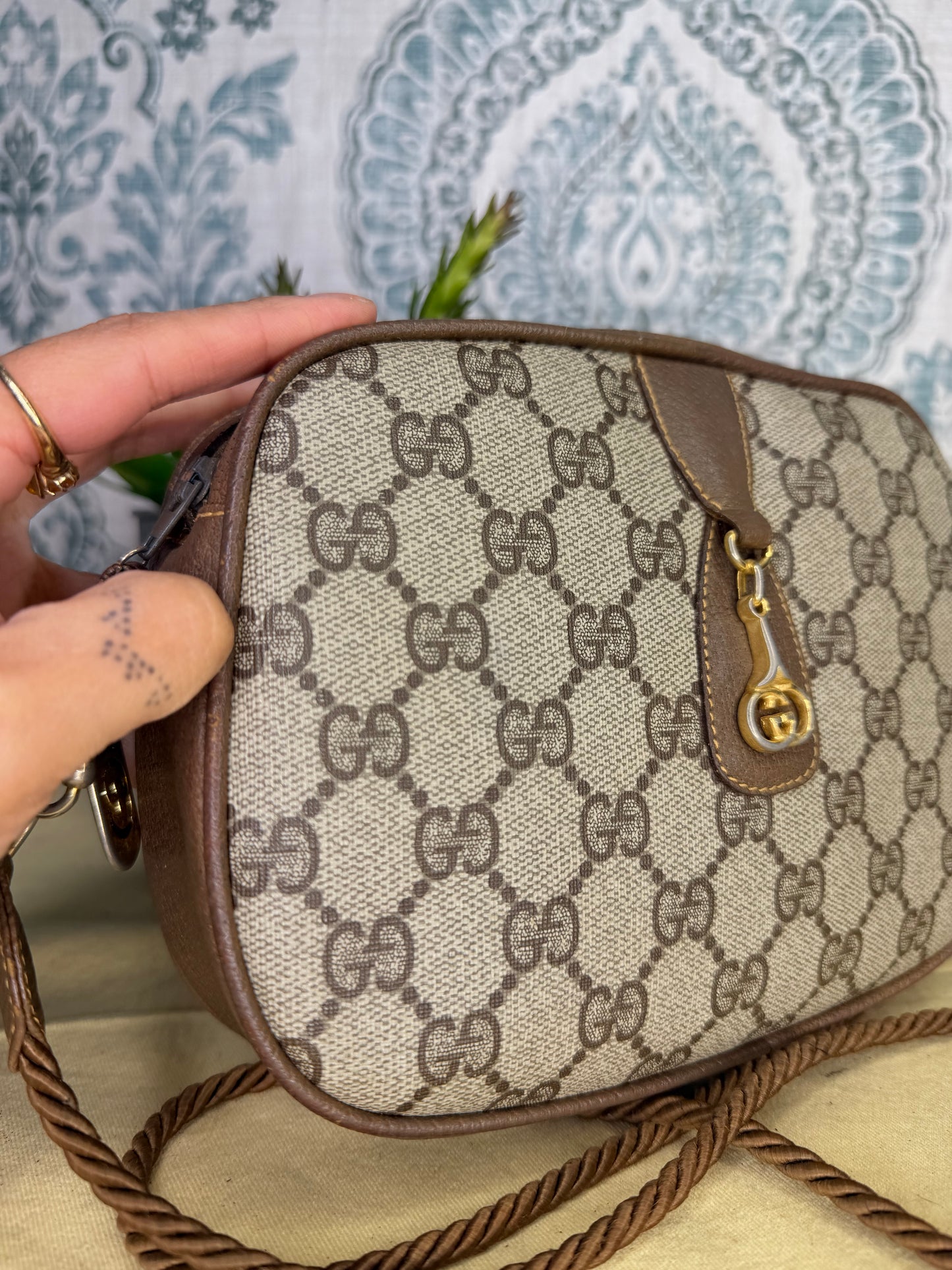 Gucci GG Supreme Horsebit Vintage Crossbody