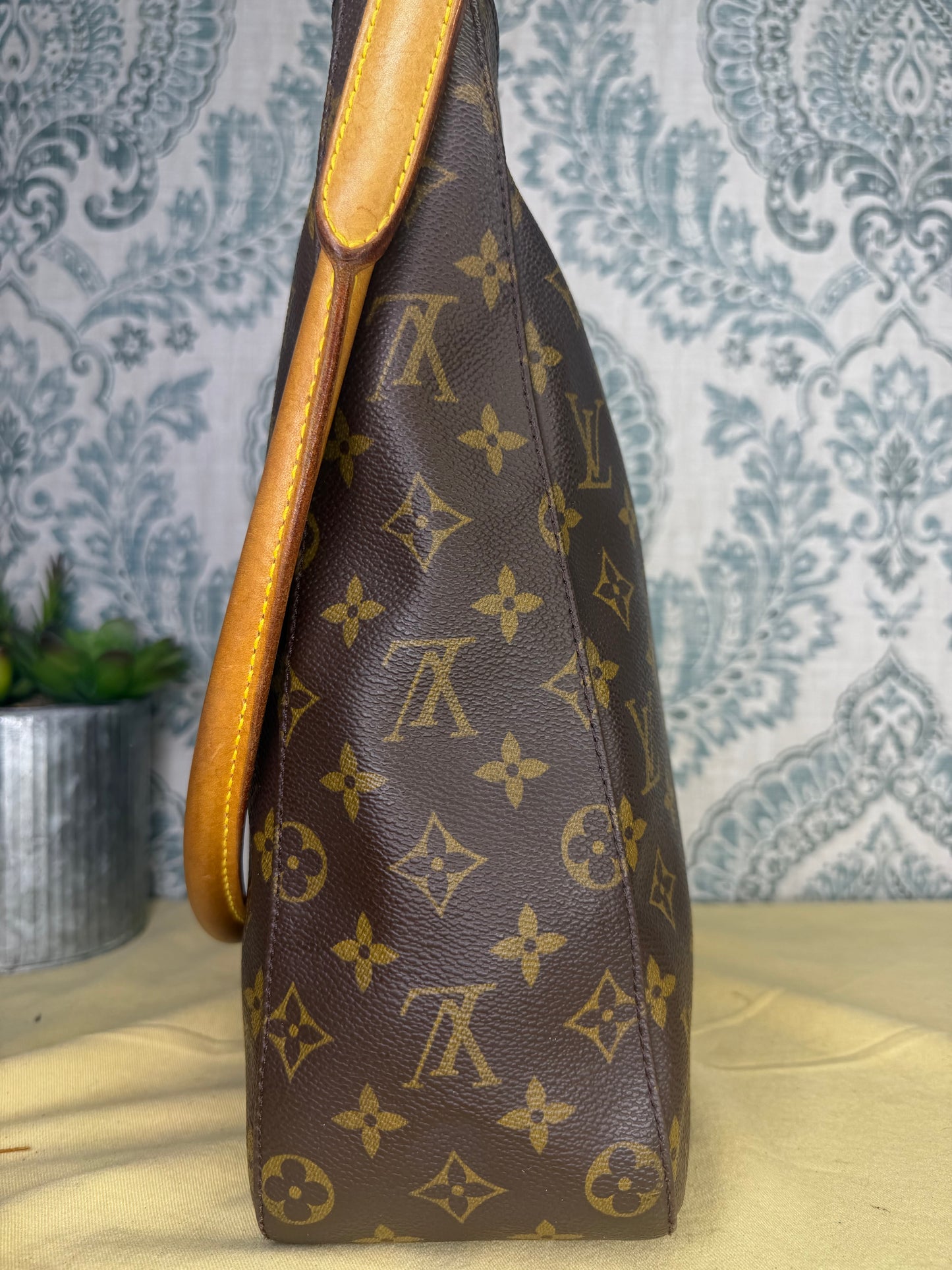 Louis Vuitton Looping GM