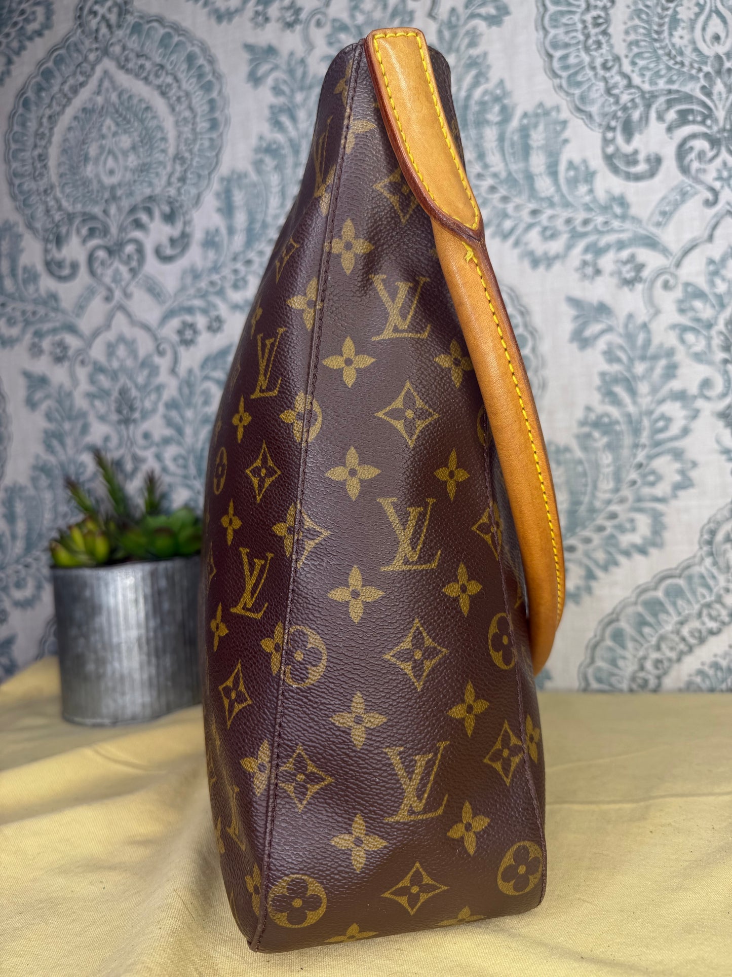 Louis Vuitton Looping GM