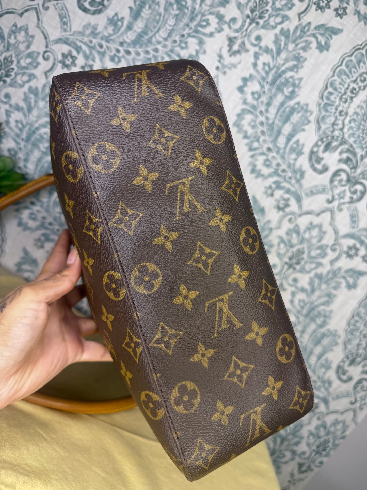 Louis Vuitton Looping GM