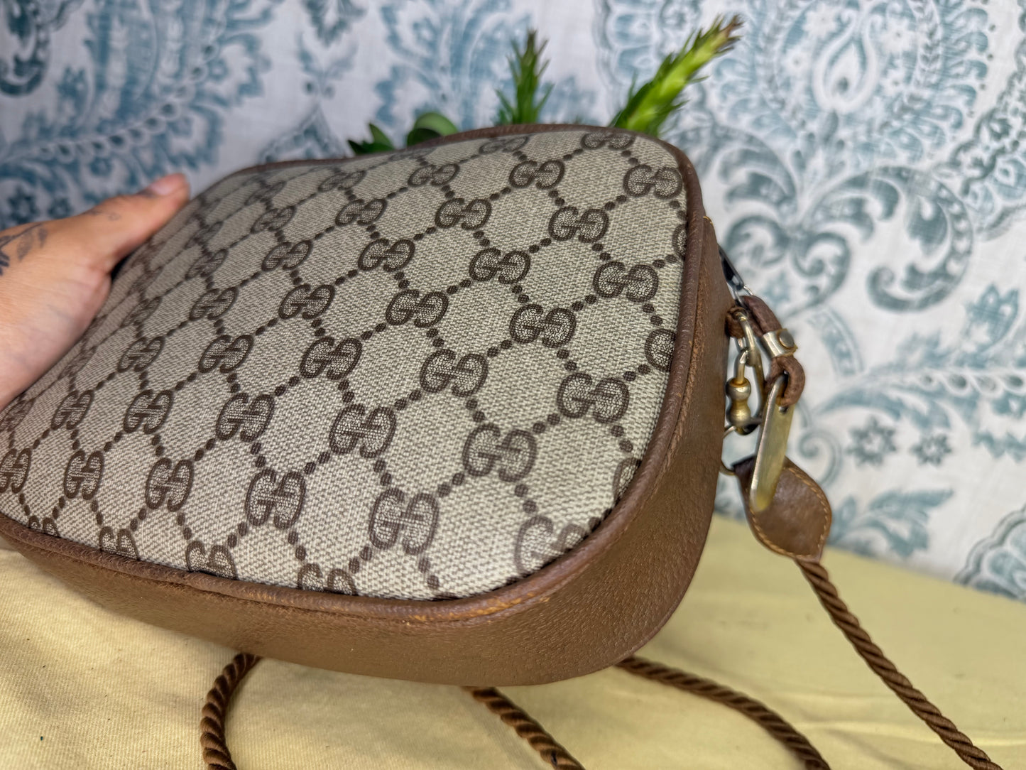 Gucci GG Supreme Horsebit Vintage Crossbody