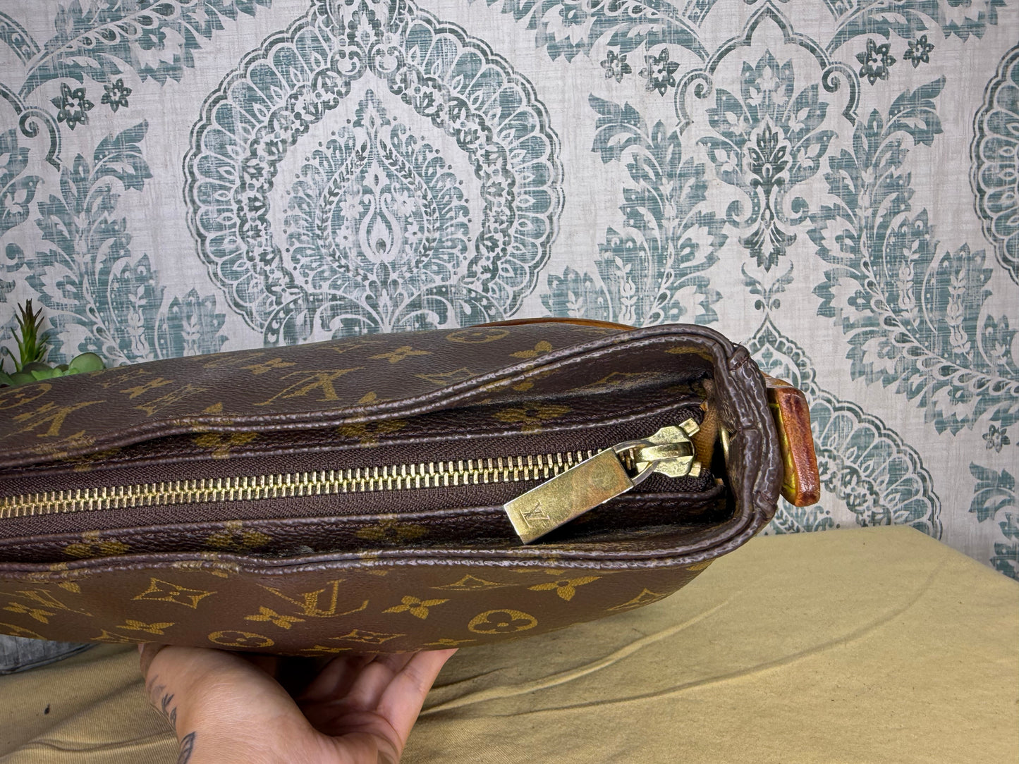 Louis Vuitton Looping GM