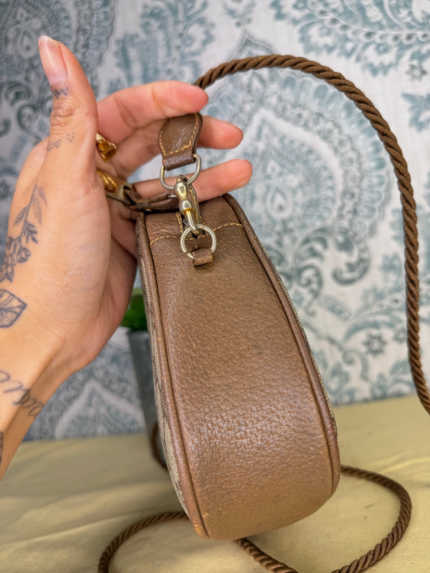 Gucci GG Supreme Horsebit Vintage Crossbody