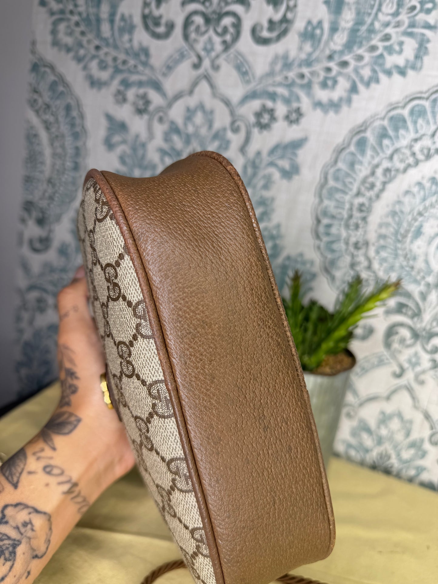 Gucci GG Supreme Horsebit Vintage Crossbody