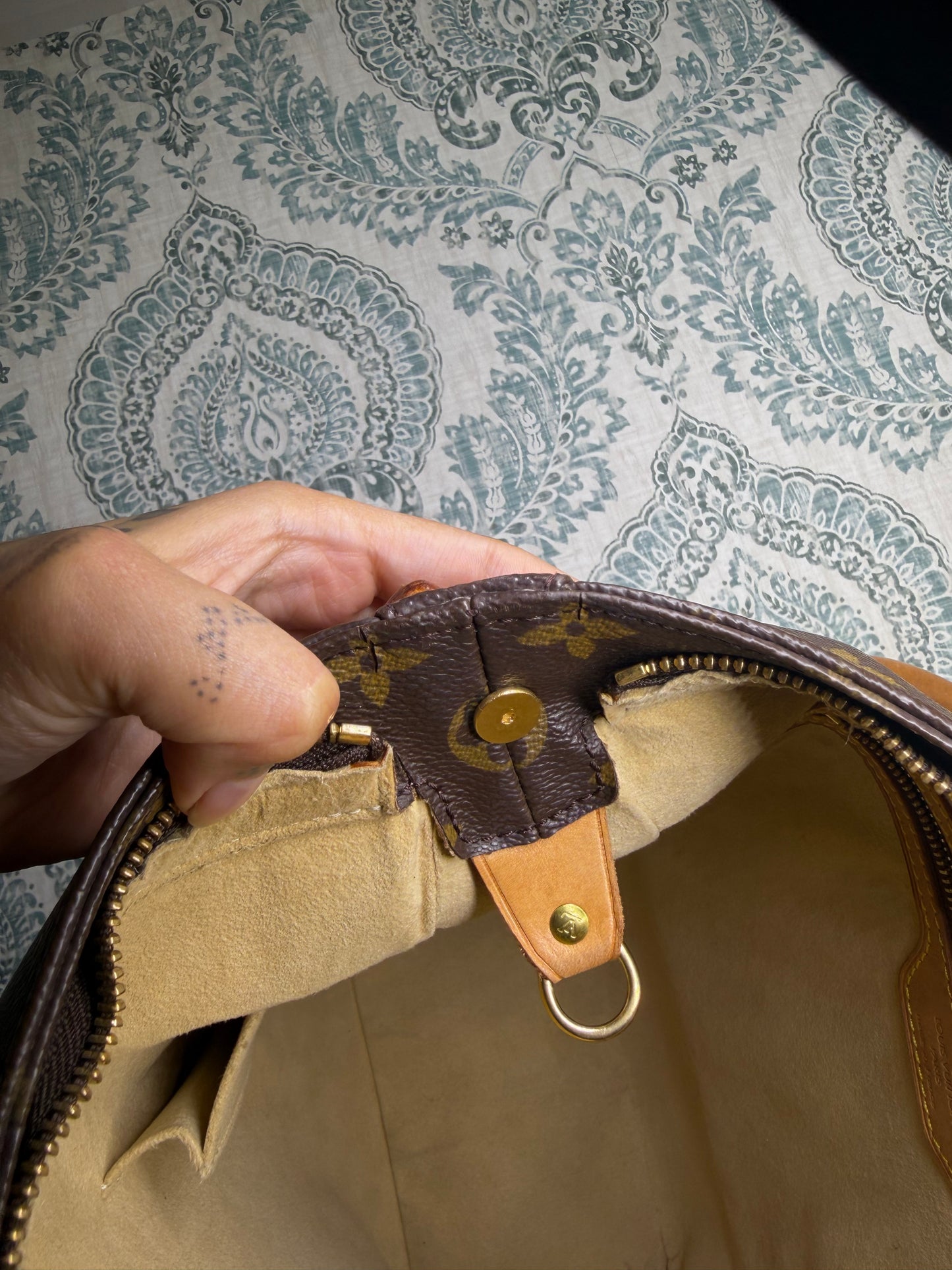 Louis Vuitton Looping GM