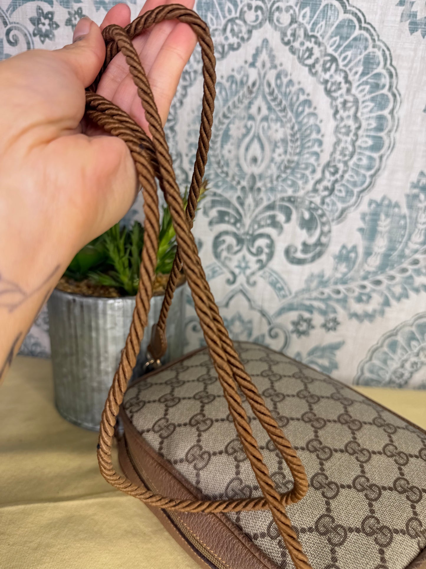 Gucci GG Supreme Horsebit Vintage Crossbody