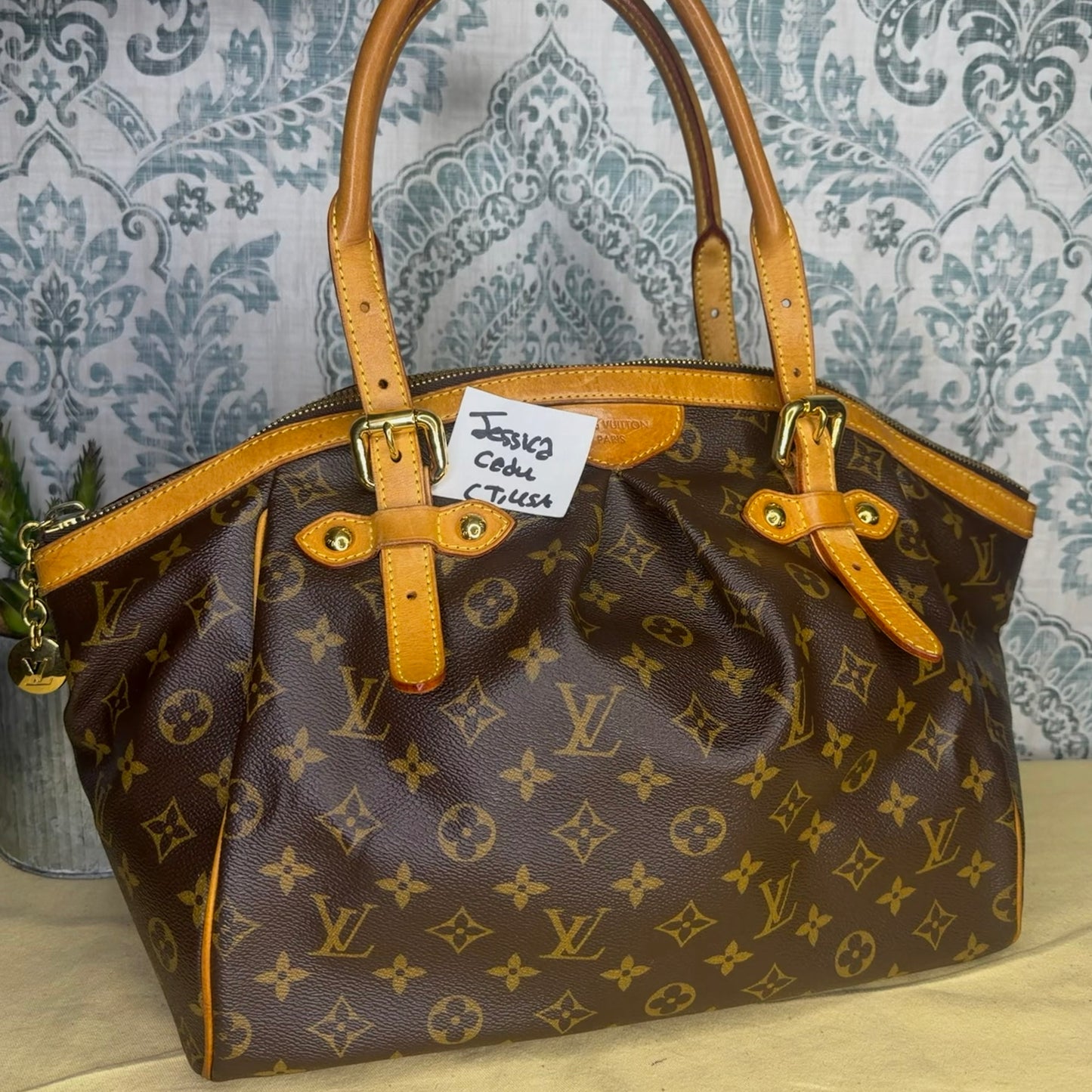 Louis Vuitton Tivoli GM