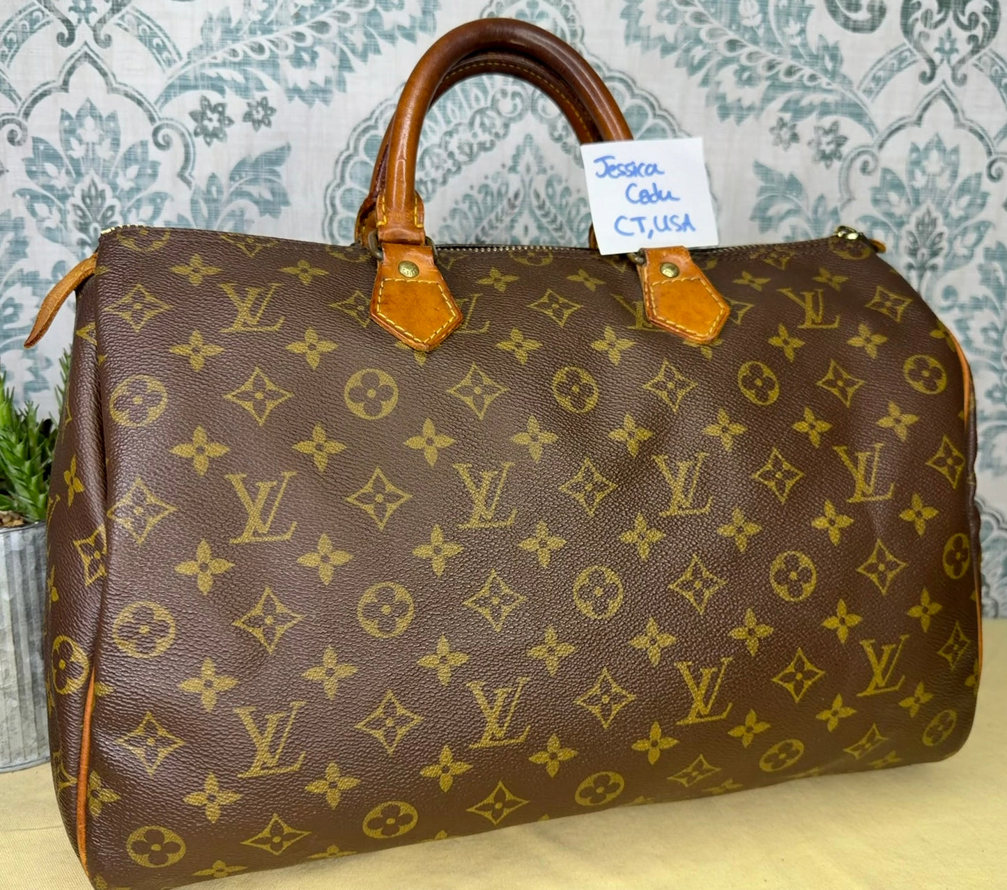 Louis Vuitton Speedy 35