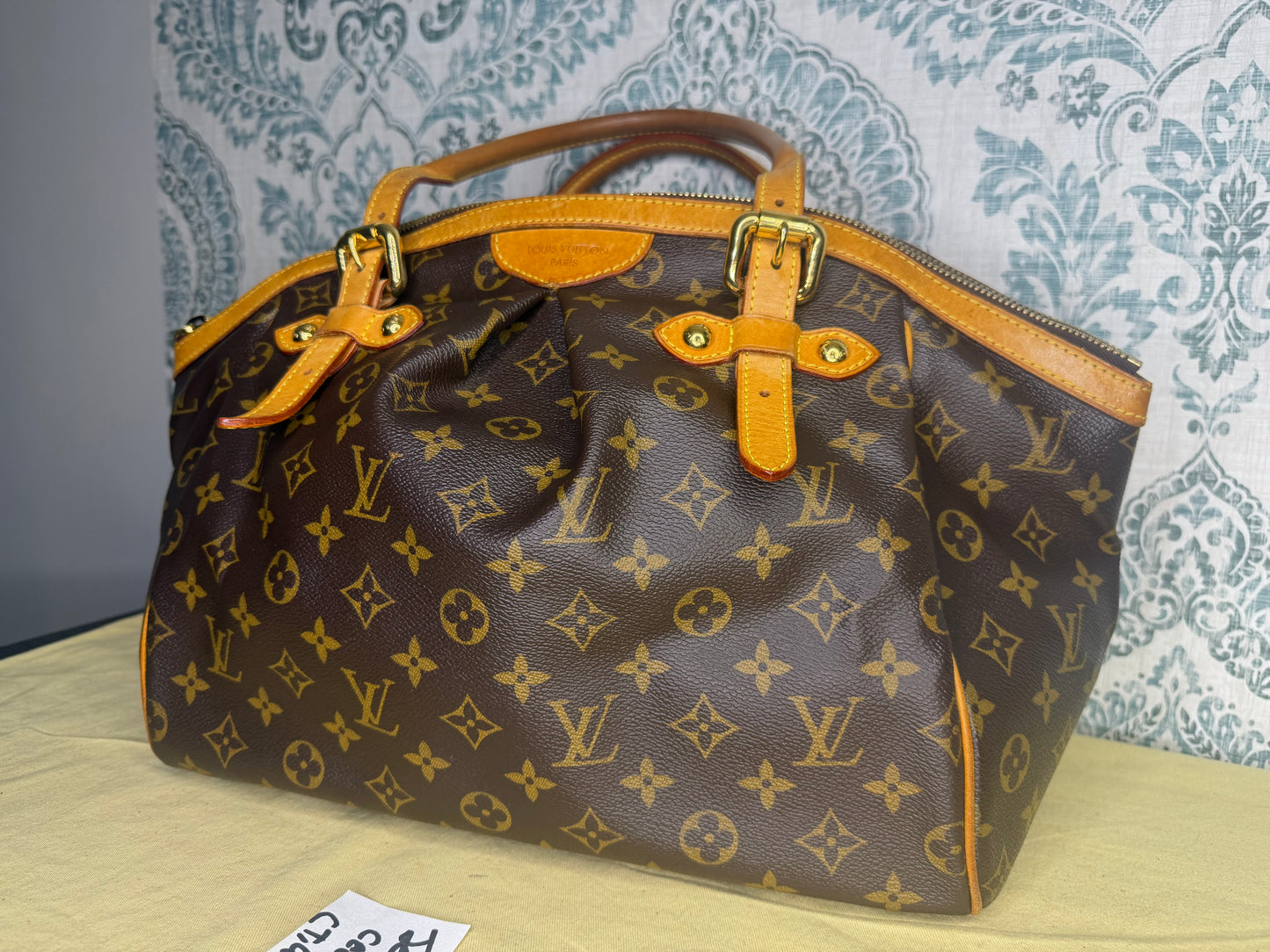 Louis Vuitton Tivoli GM