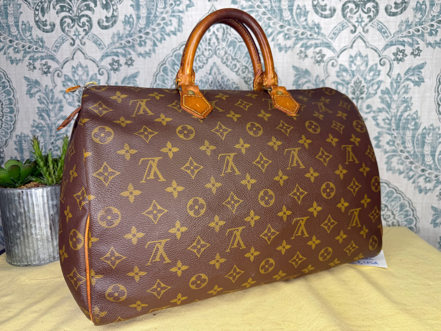 Louis Vuitton Speedy 35