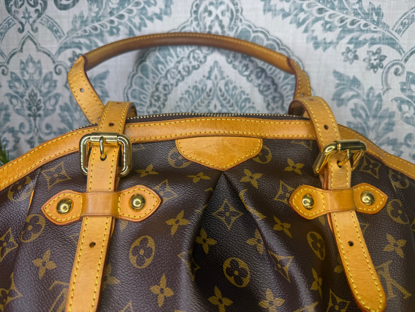 Louis Vuitton Tivoli GM