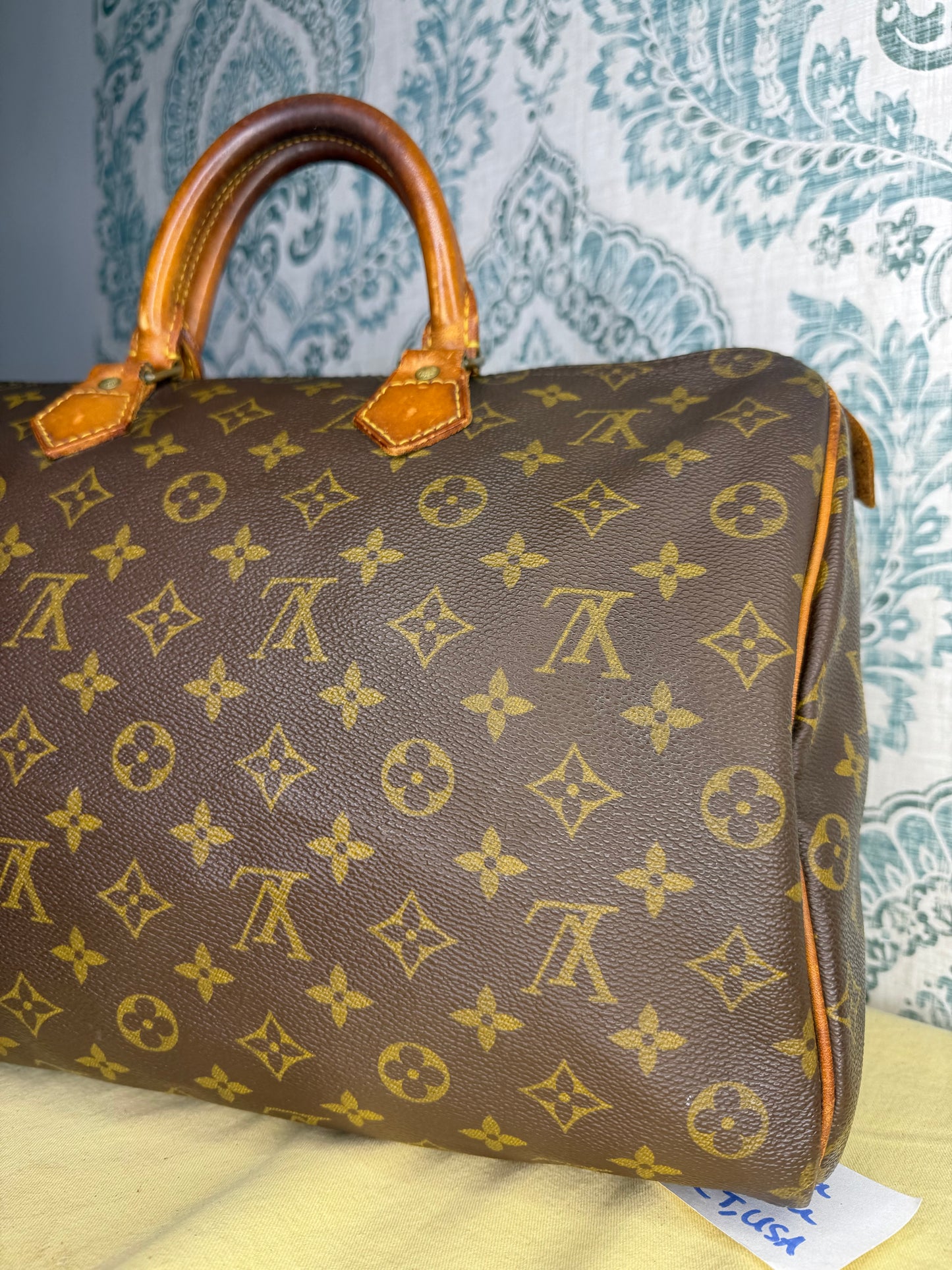 Louis Vuitton Speedy 35