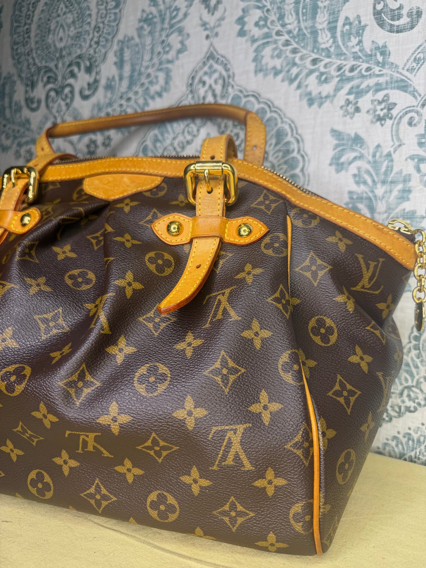 Louis Vuitton Tivoli GM