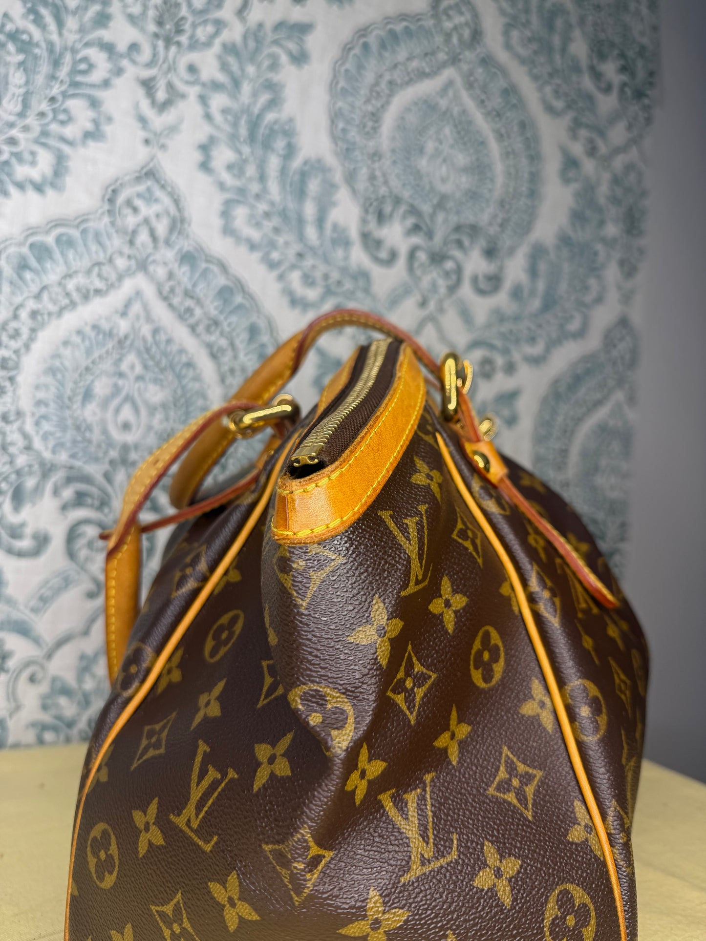 Louis Vuitton Tivoli GM