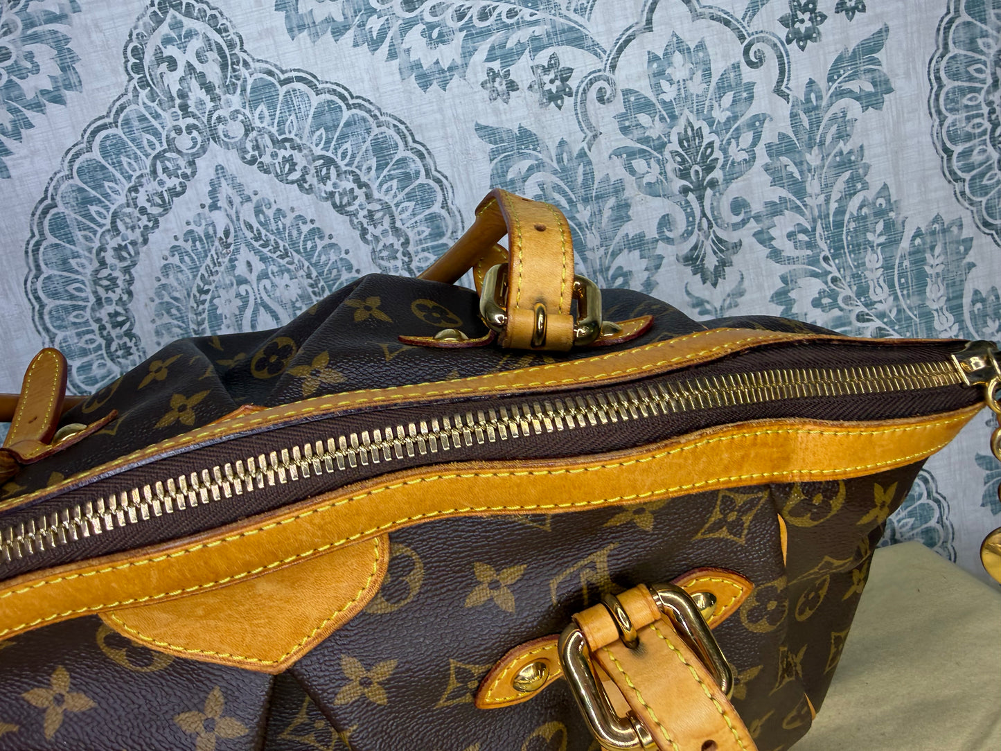 Louis Vuitton Tivoli GM