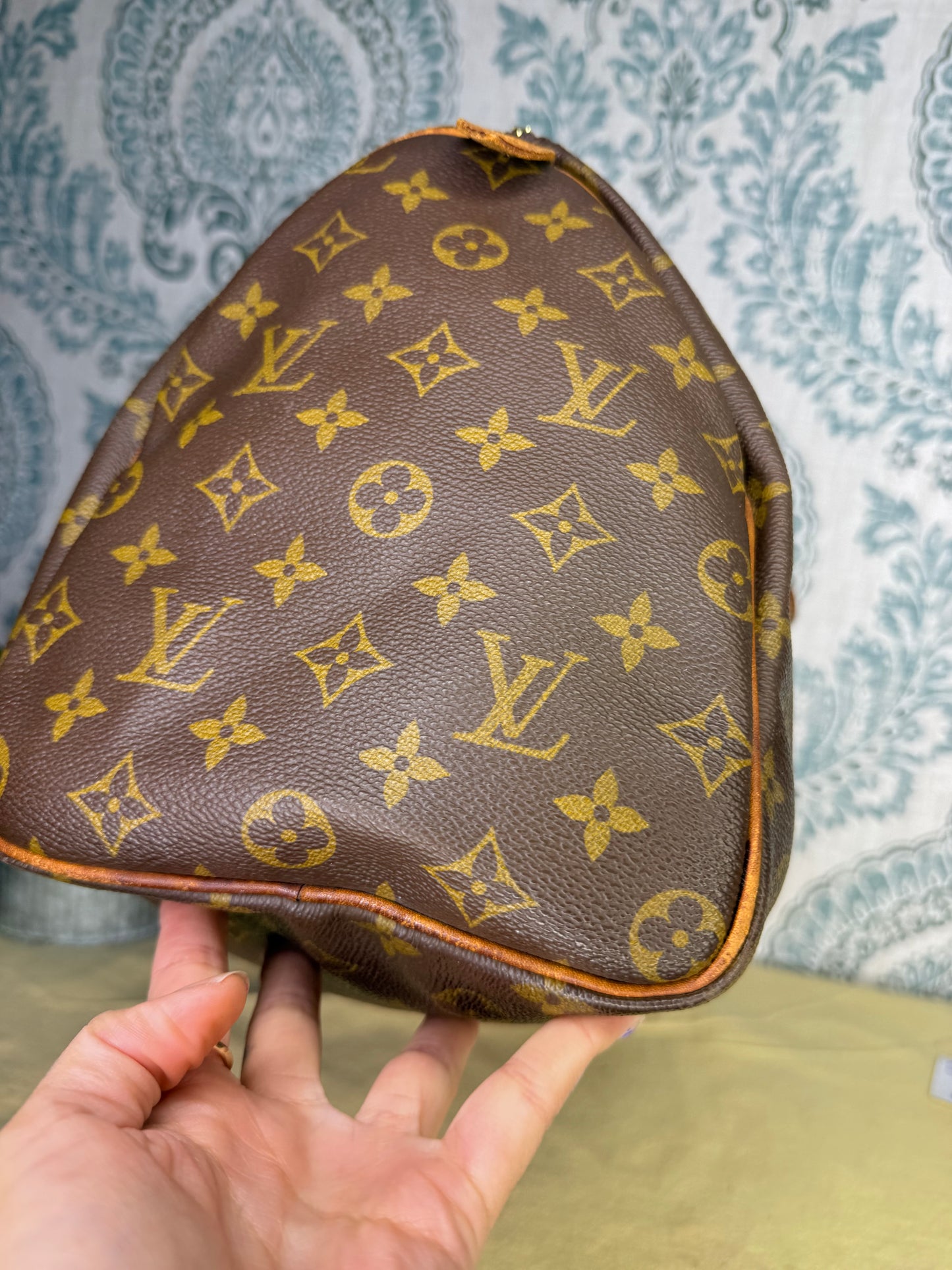 Louis Vuitton Speedy 35