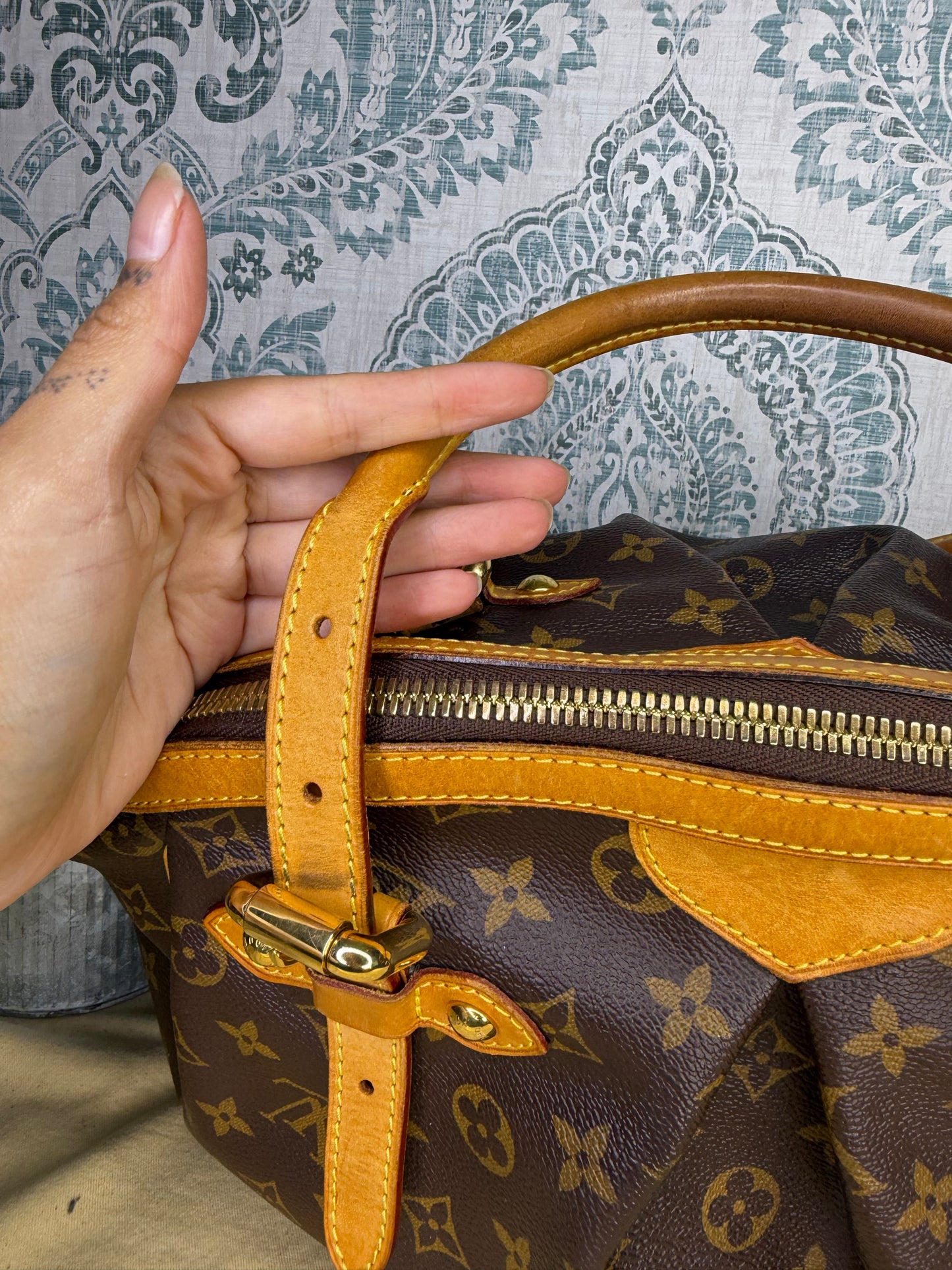 Louis Vuitton Tivoli GM