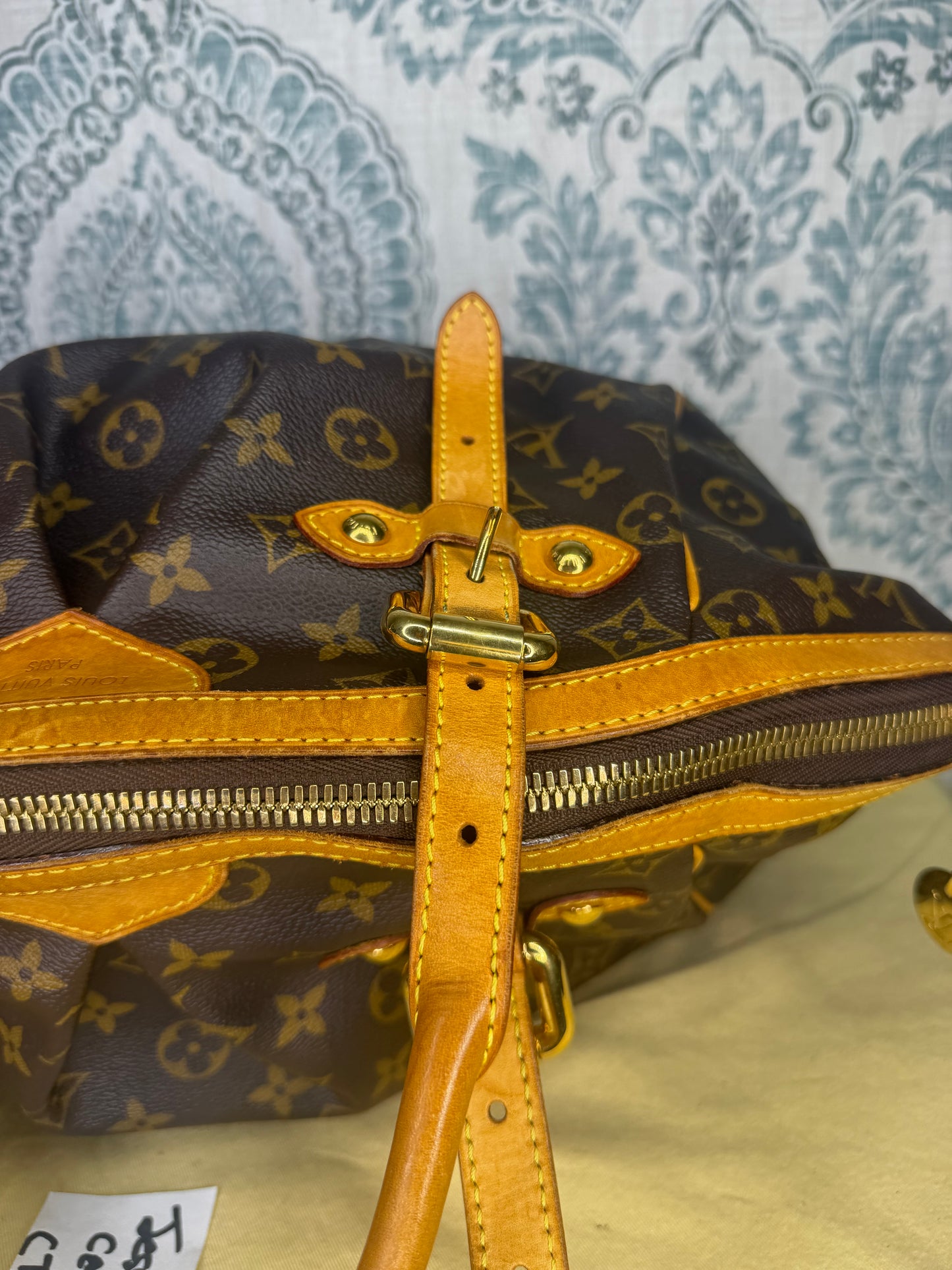 Louis Vuitton Tivoli GM