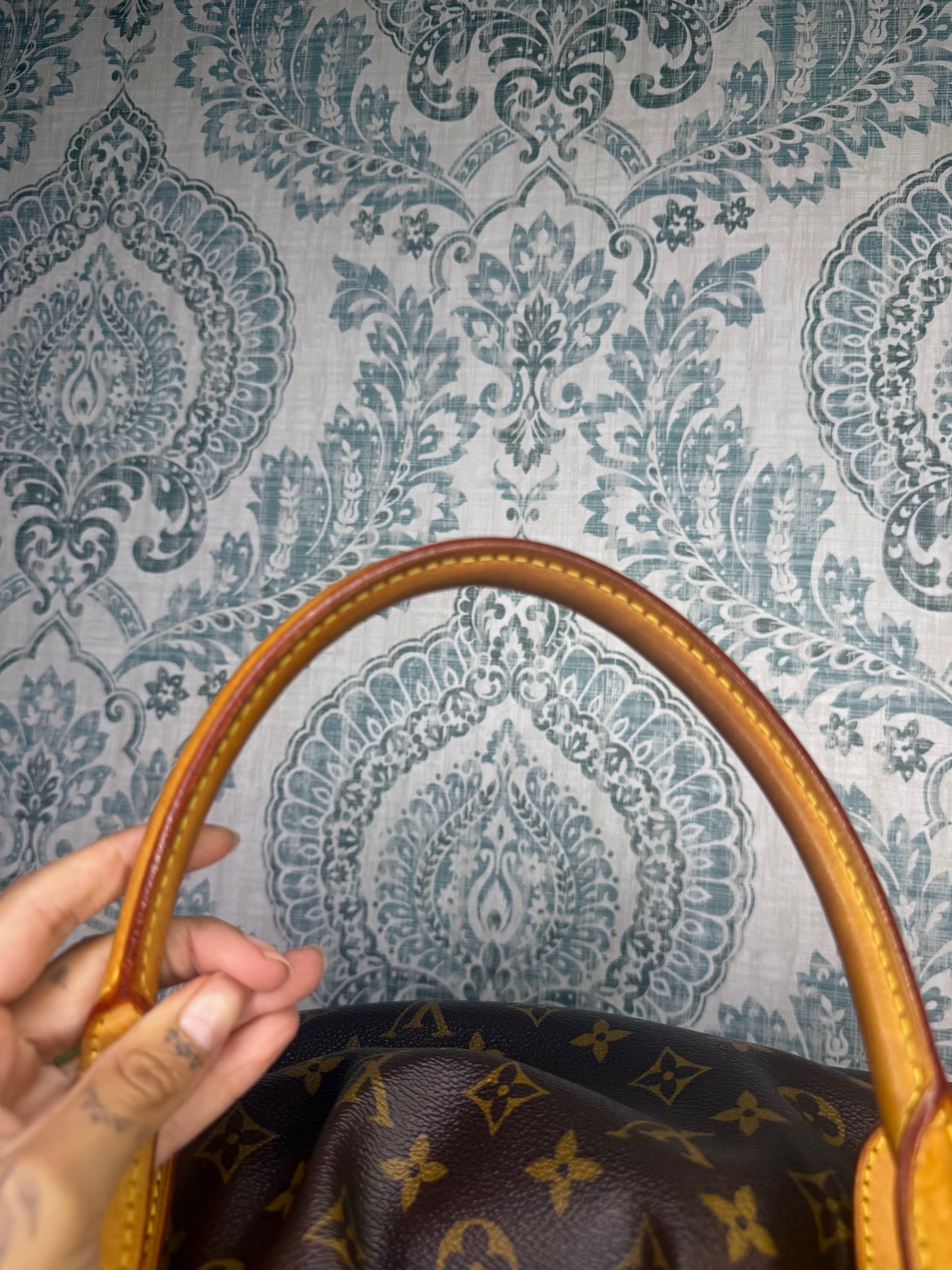 Louis Vuitton Tivoli GM