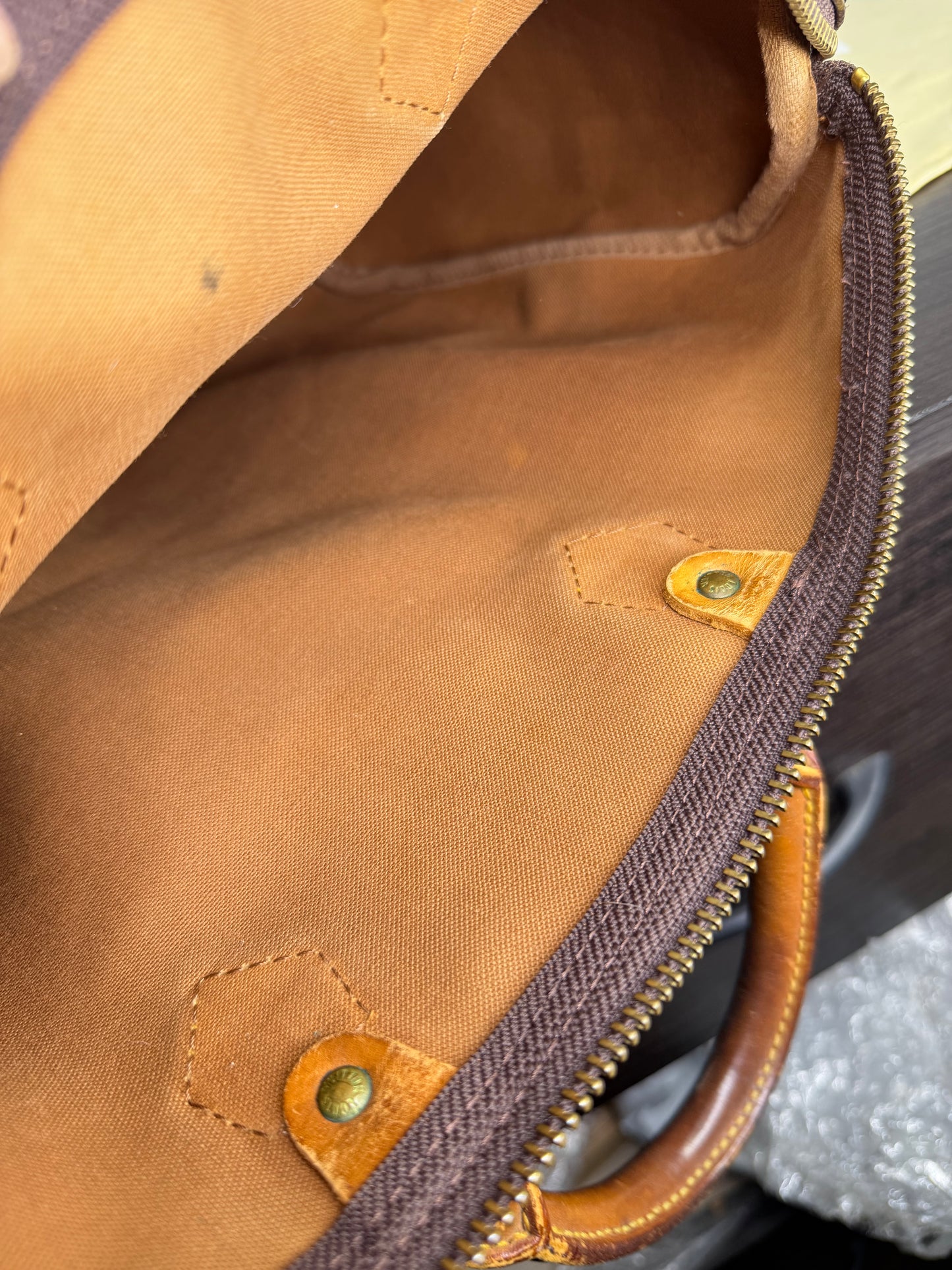 Louis Vuitton Speedy 35
