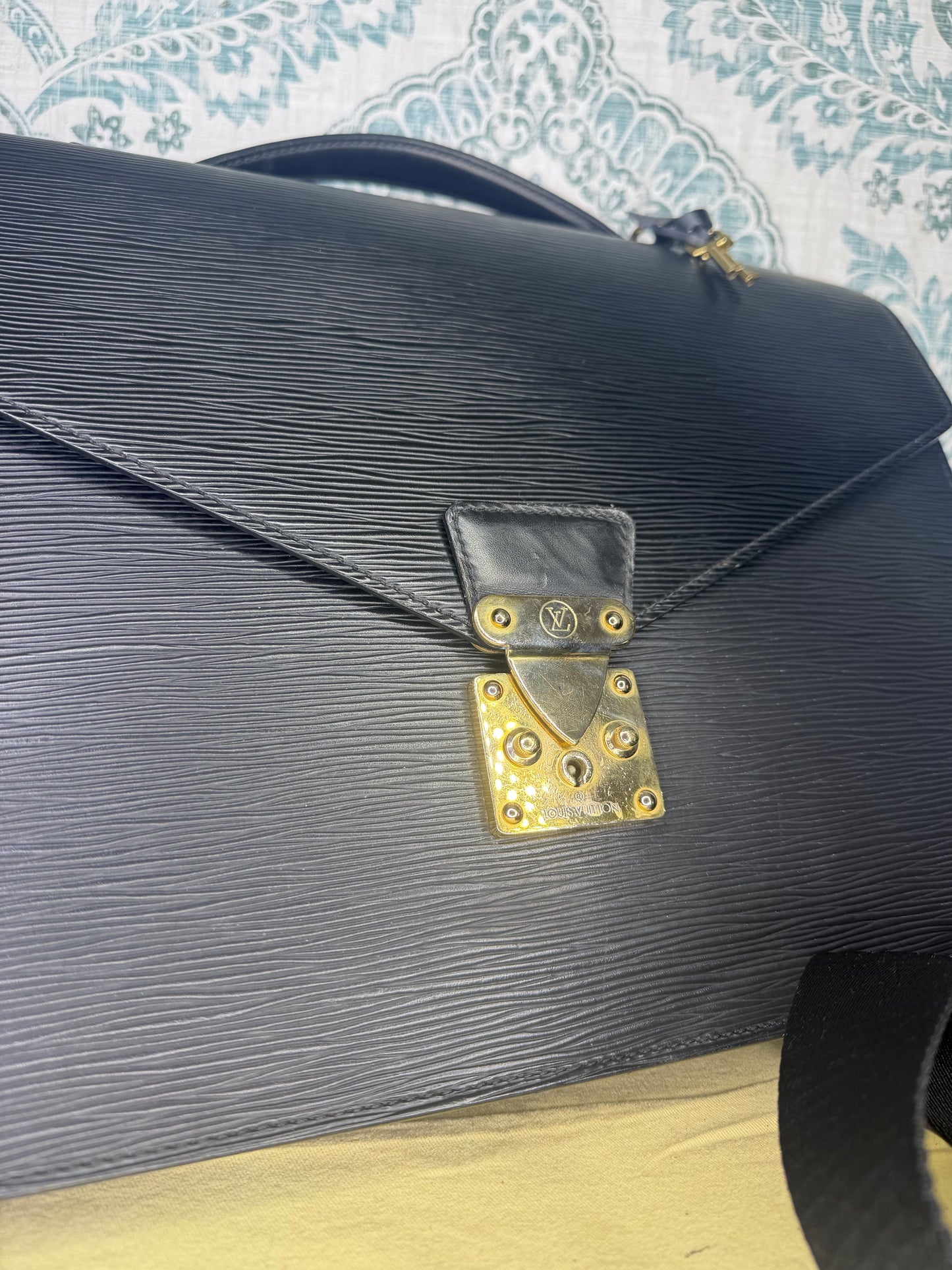Louis Vuitton Black Epi Porte Documents Bandouliere Briefcase