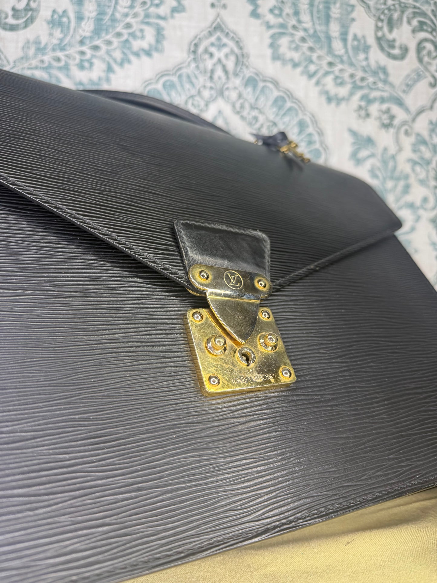 Louis Vuitton Black Epi Porte Documents Bandouliere Briefcase