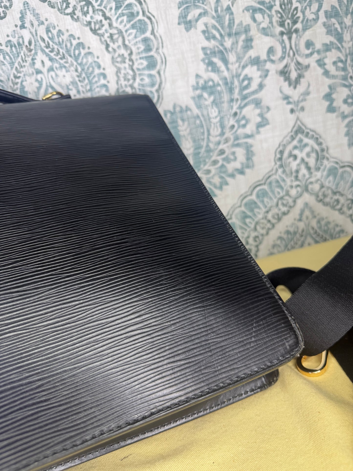 Louis Vuitton Black Epi Porte Documents Bandouliere Briefcase