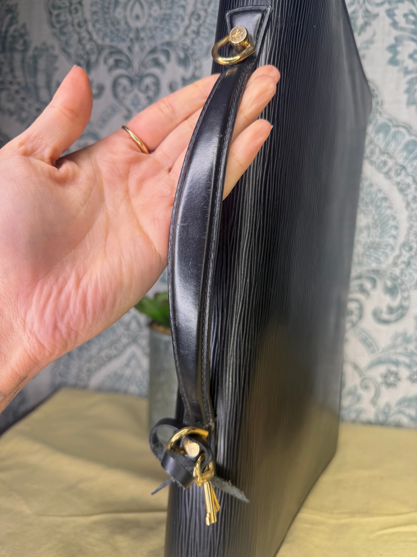 Louis Vuitton Black Epi Porte Documents Bandouliere Briefcase