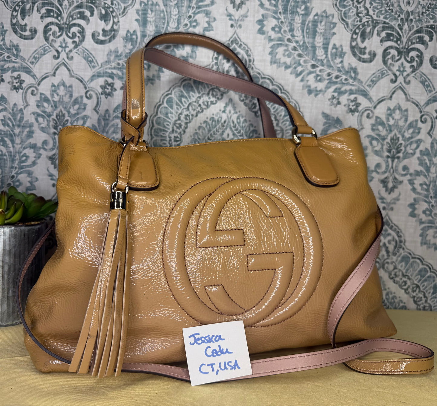 Gucci Tan Patent Leather Soho Crossbody / Shoulder Bag
