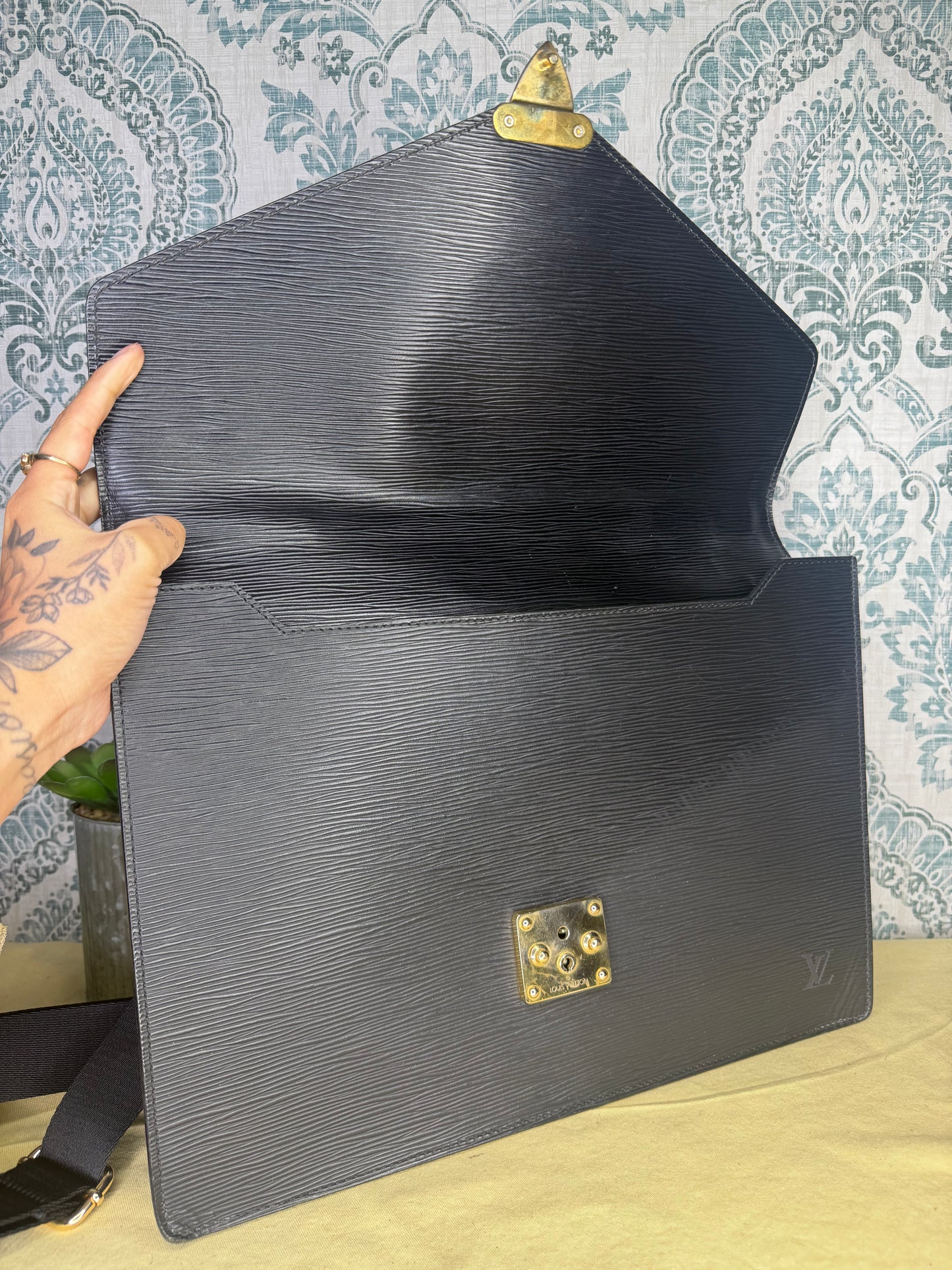 Louis Vuitton Black Epi Porte Documents Bandouliere Briefcase