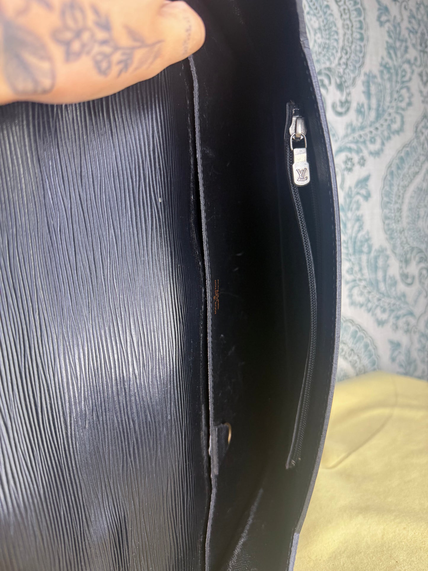 Louis Vuitton Black Epi Porte Documents Bandouliere Briefcase
