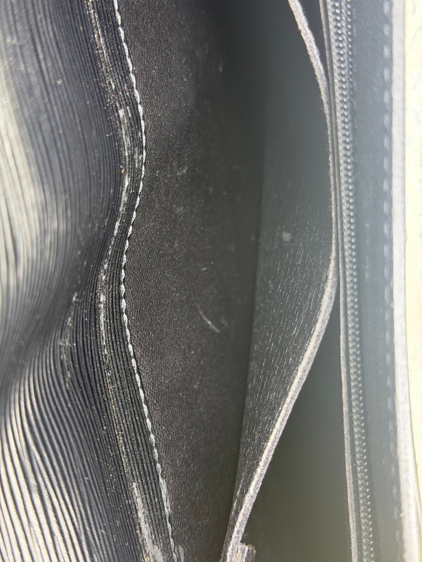 Louis Vuitton Black Epi Porte Documents Bandouliere Briefcase