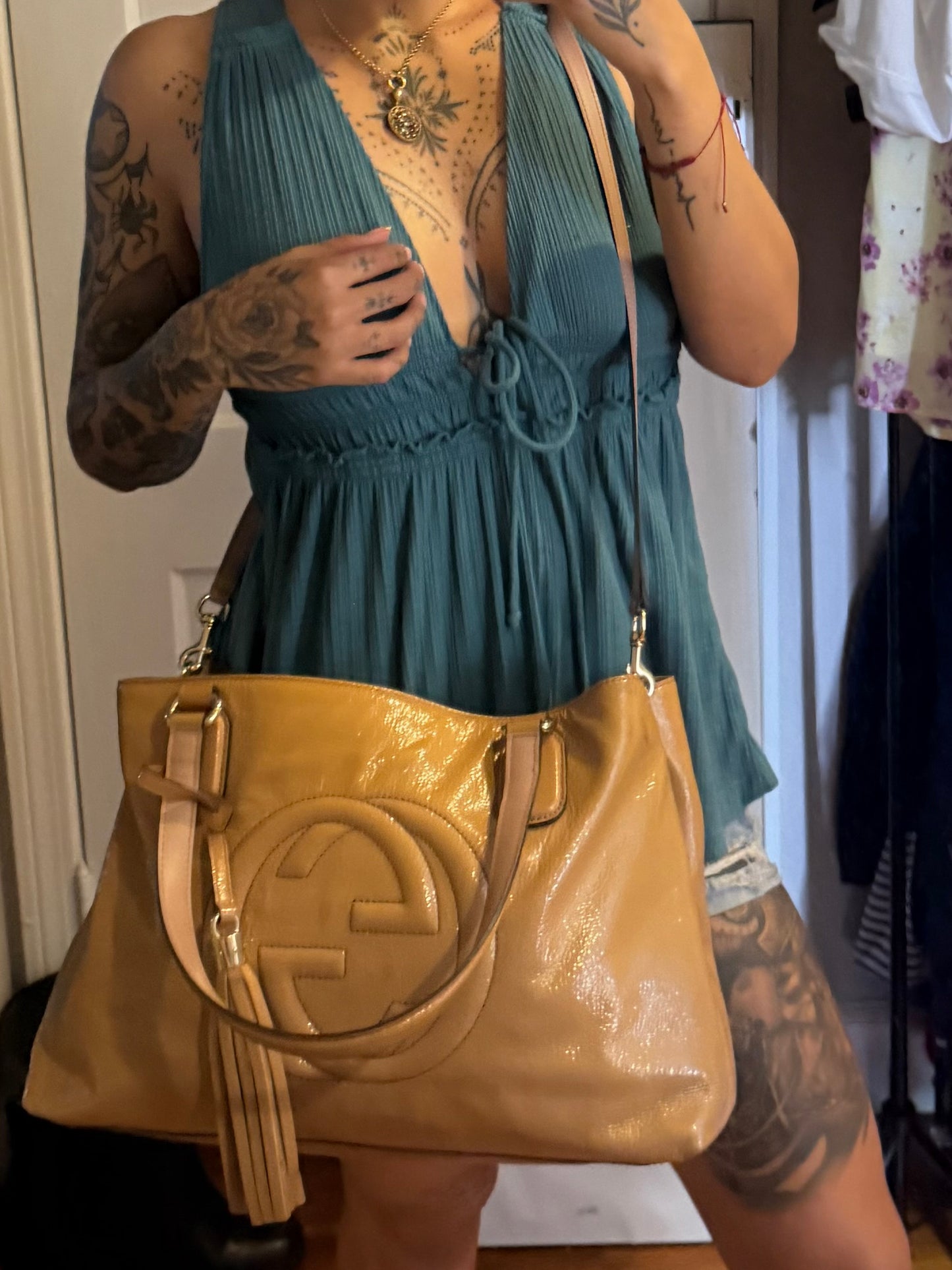 Gucci Tan Patent Leather Soho Crossbody / Shoulder Bag