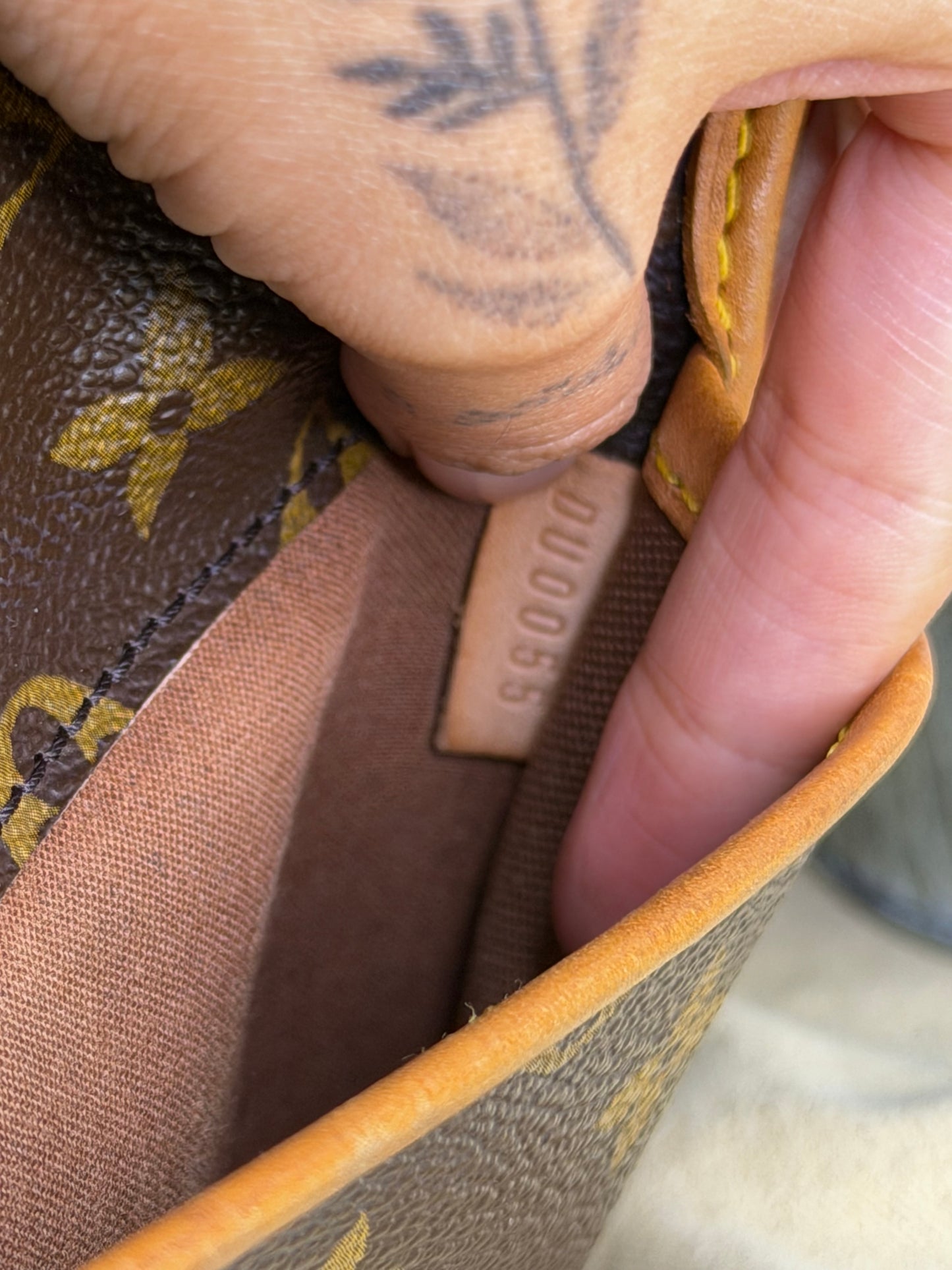 Louis Vuitton Popincourt Long