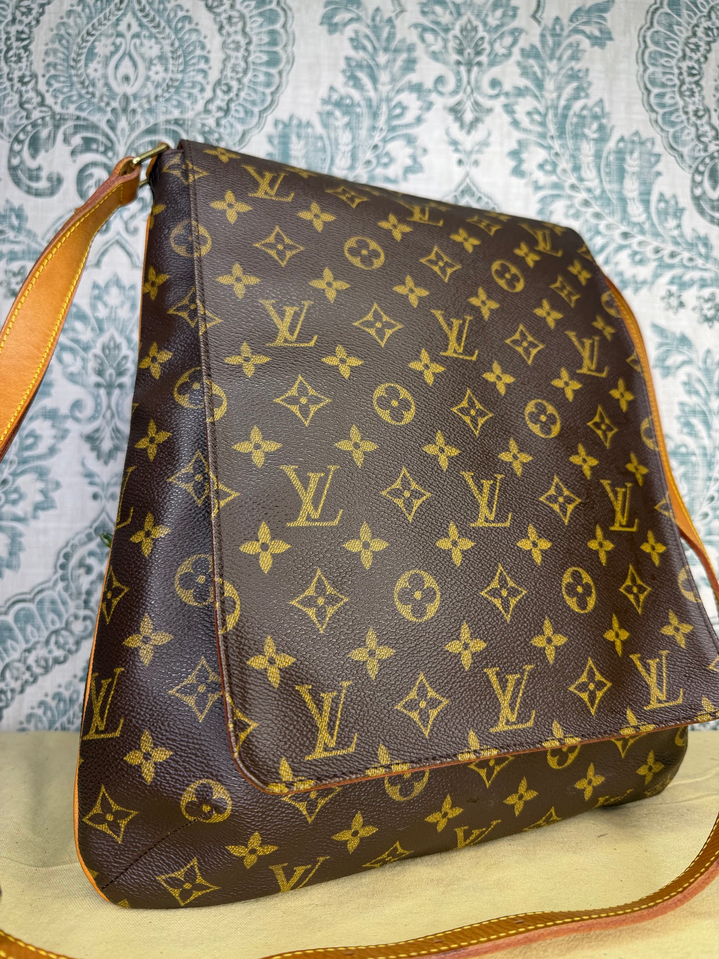 Louis Vuitton Musette Salsa GM