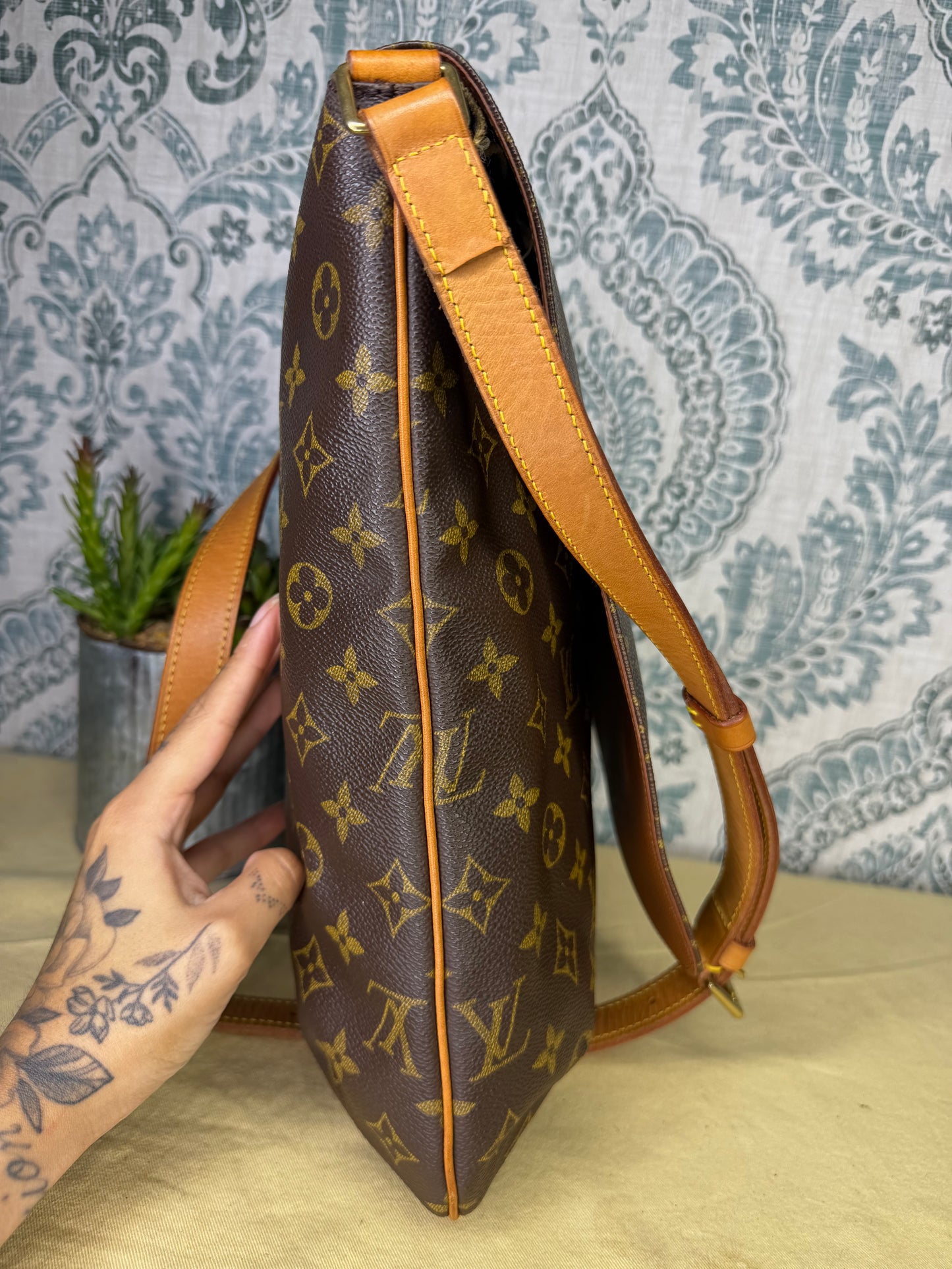 Louis Vuitton Musette Salsa GM