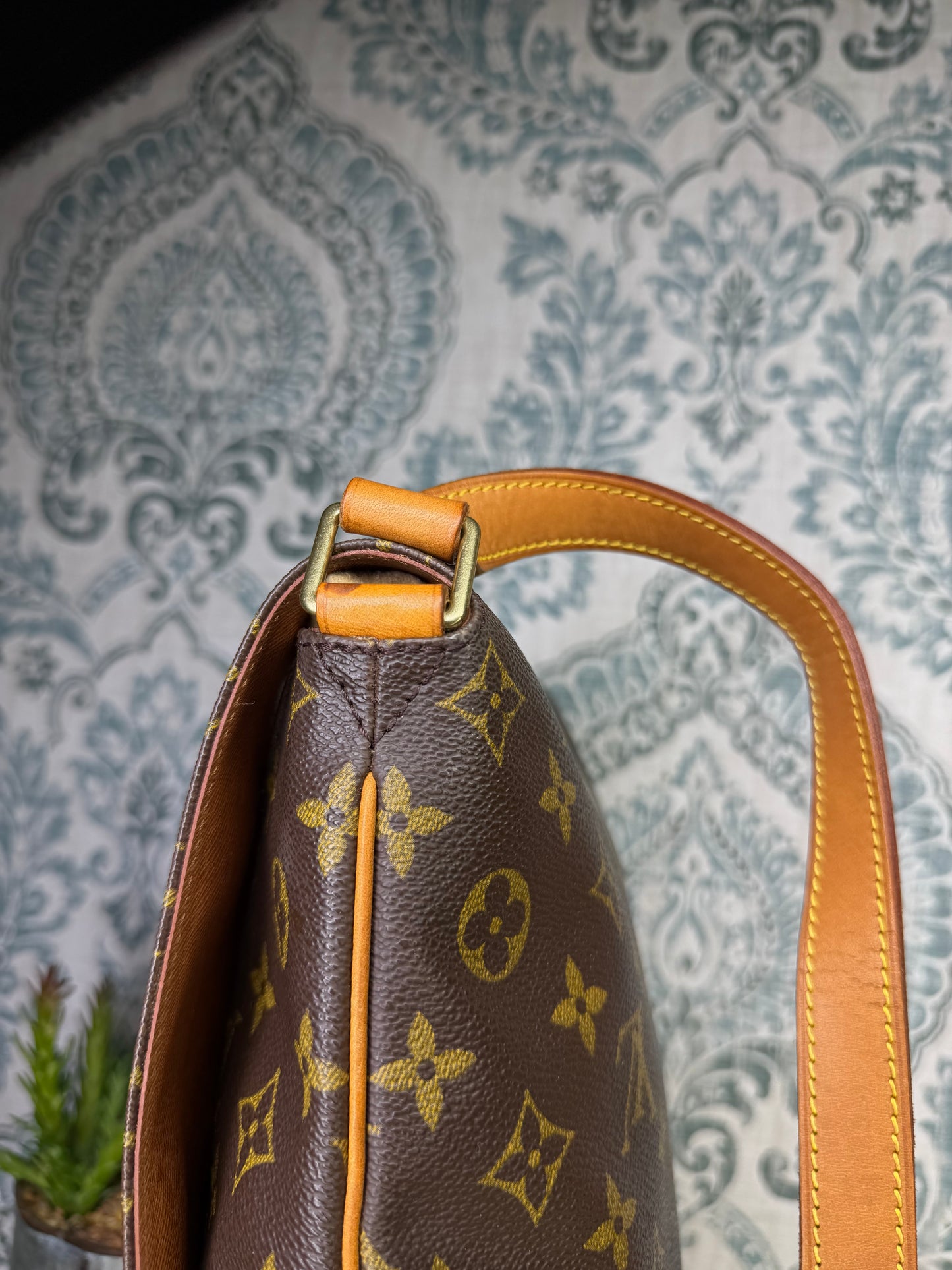 Louis Vuitton Musette Salsa GM