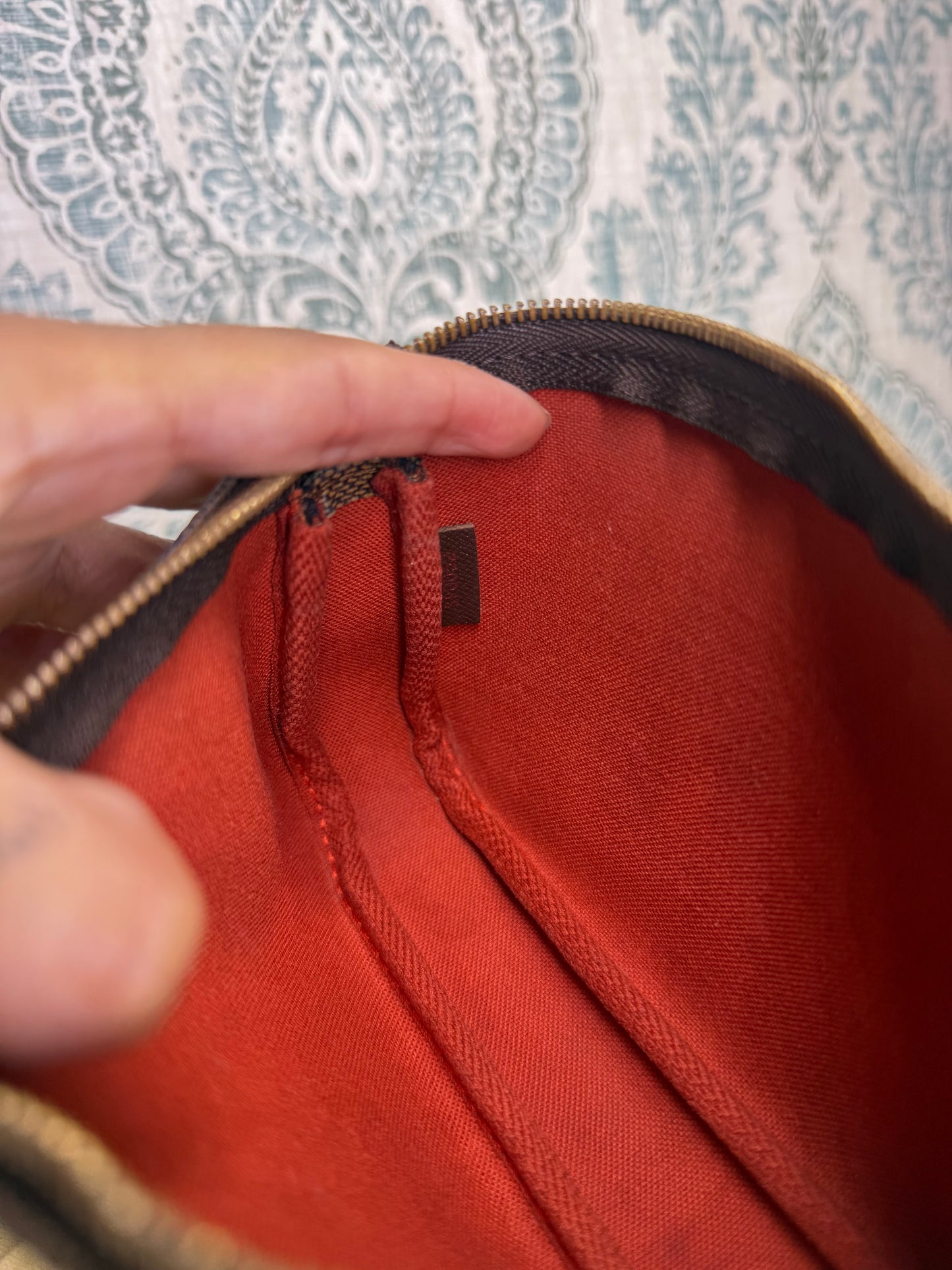 Louis Vuitton Damier Ebene Bucket Pochette