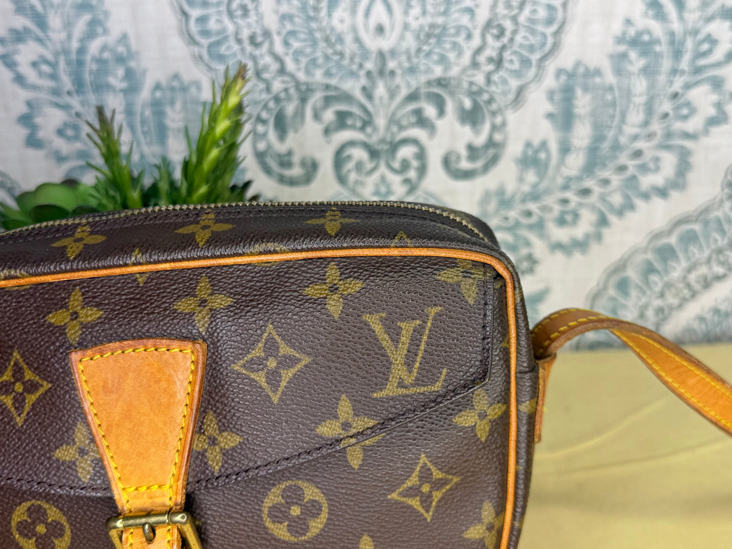 Louis Vuitton Jeune Fille PM